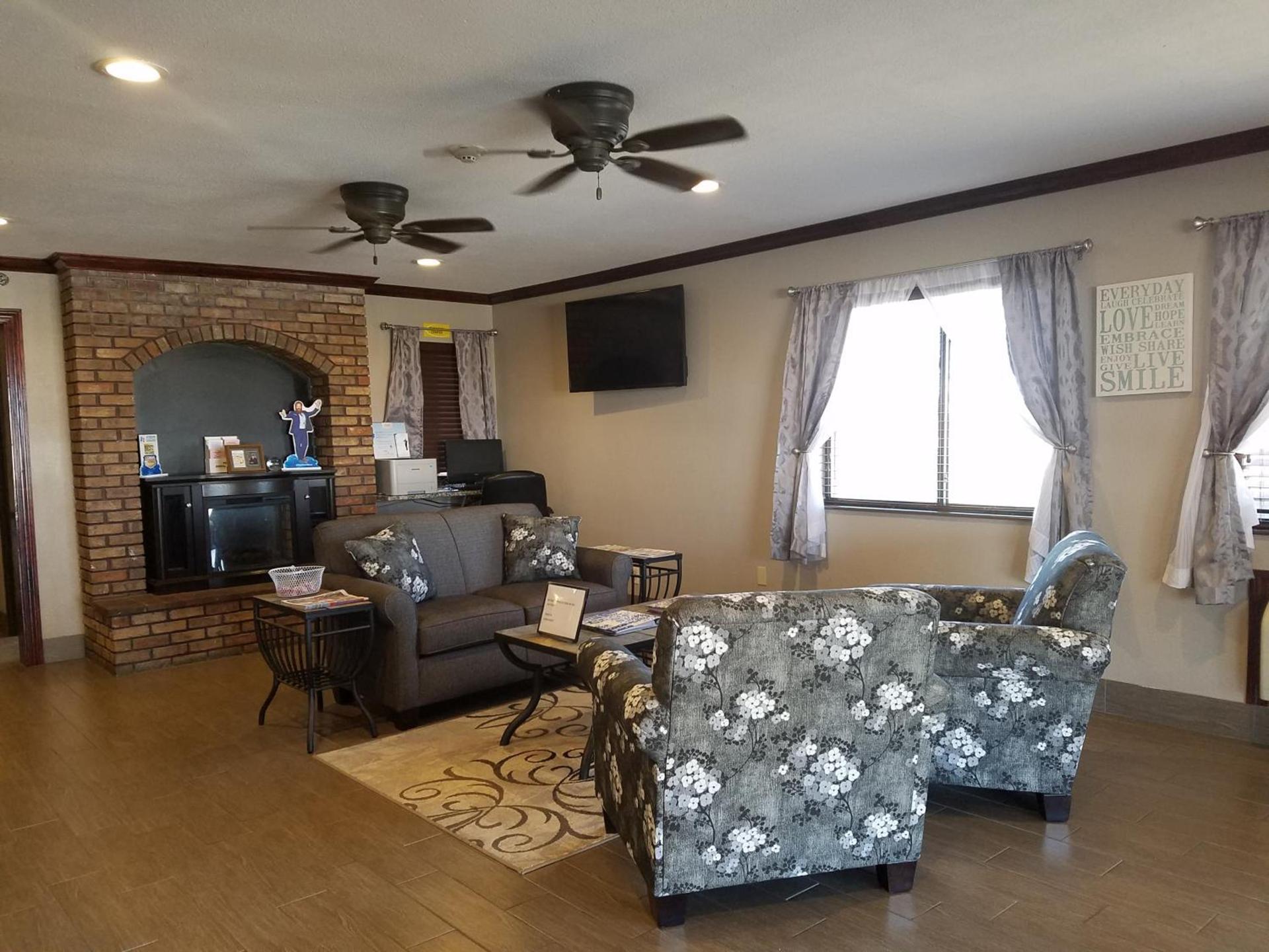 Super 8 by Wyndham Rantoul photo 24
