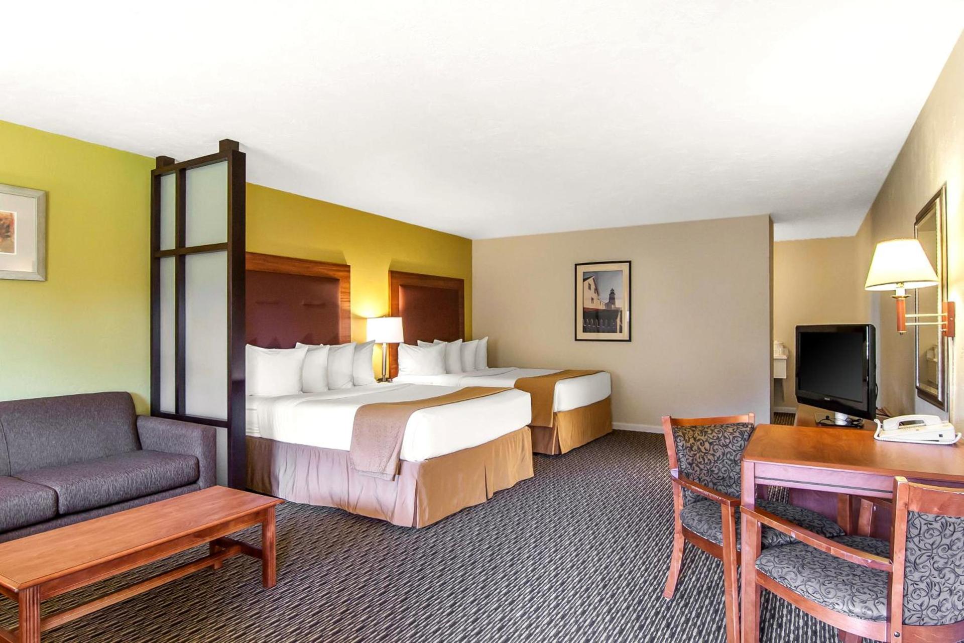 Quality Inn & Suites at Coos Bay photo 7