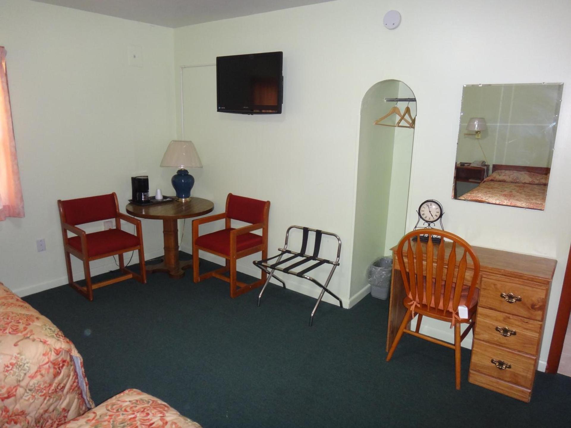Pine Ridge Motel photo 42