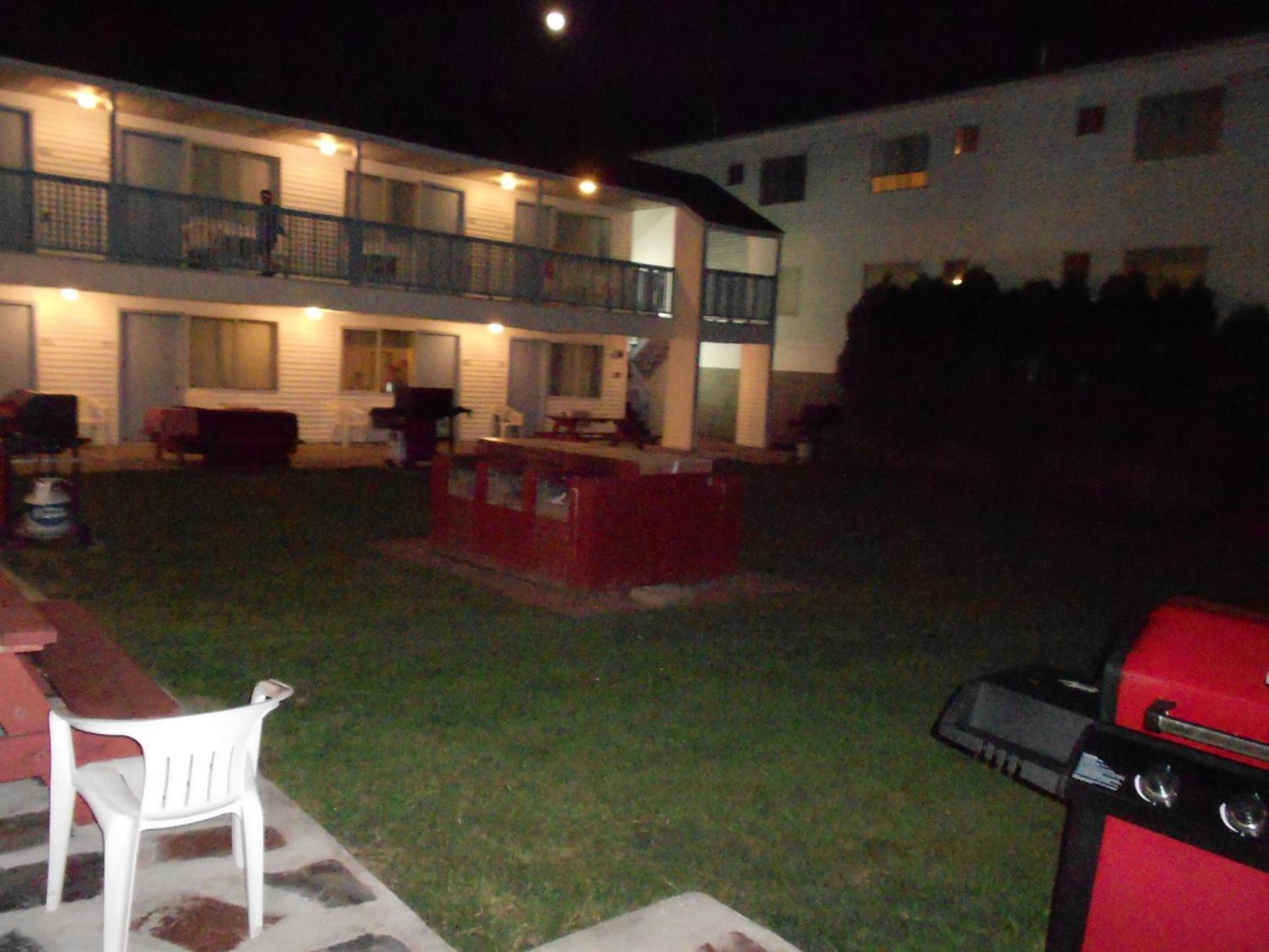 Flagship Motorcourt photo 10