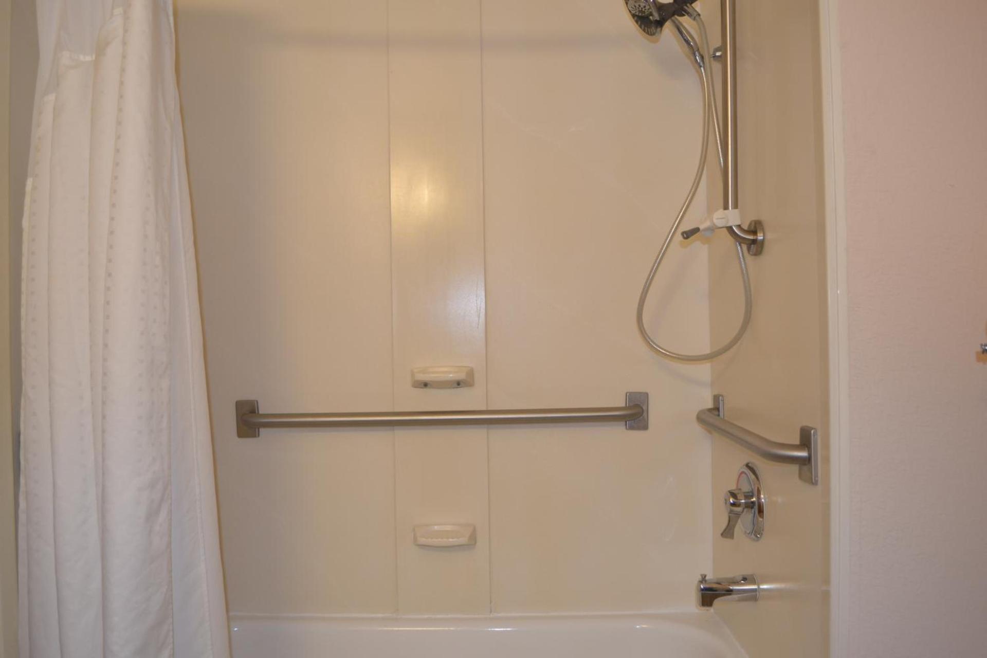 Country Inn & Suites by Radisson, Abingdon, VA photo 37