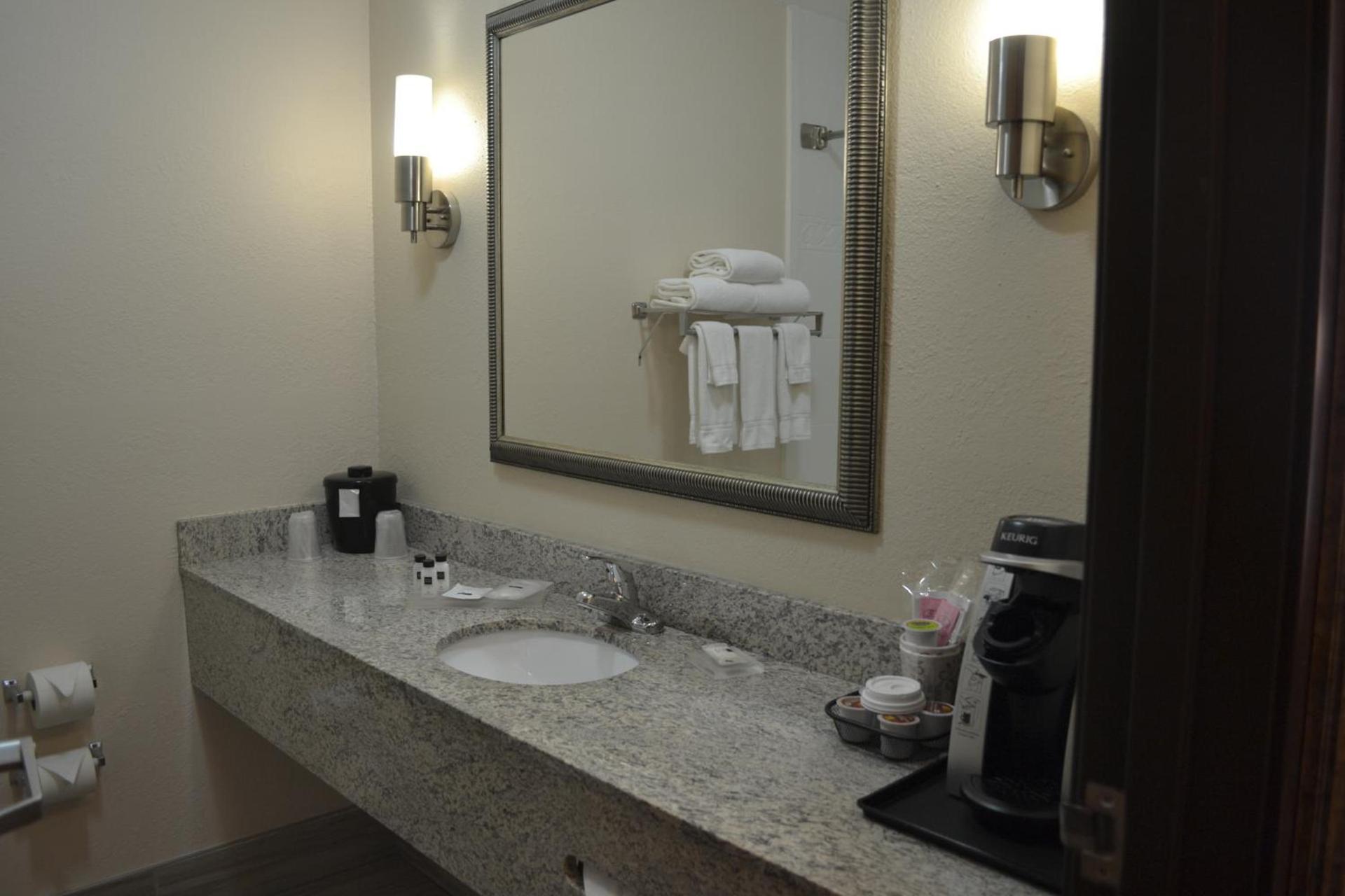 Country Inn & Suites by Radisson, Abingdon, VA photo 47