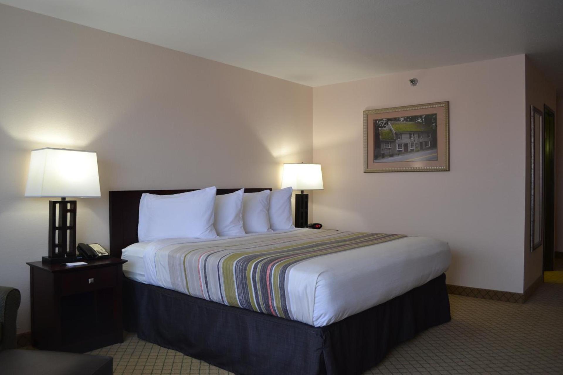 Country Inn & Suites by Radisson, Abingdon, VA photo 42
