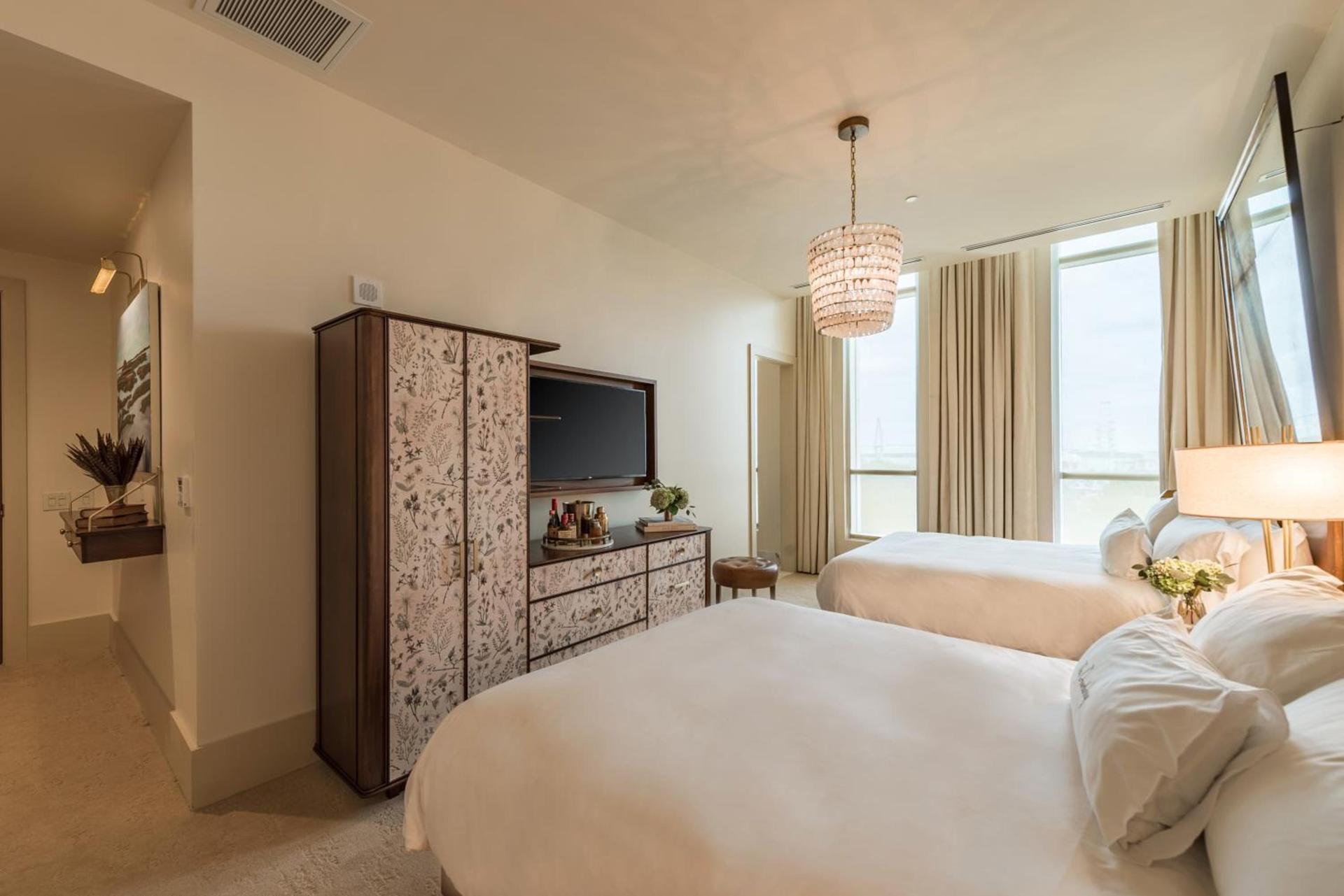 The Dewberry Charleston photo 25