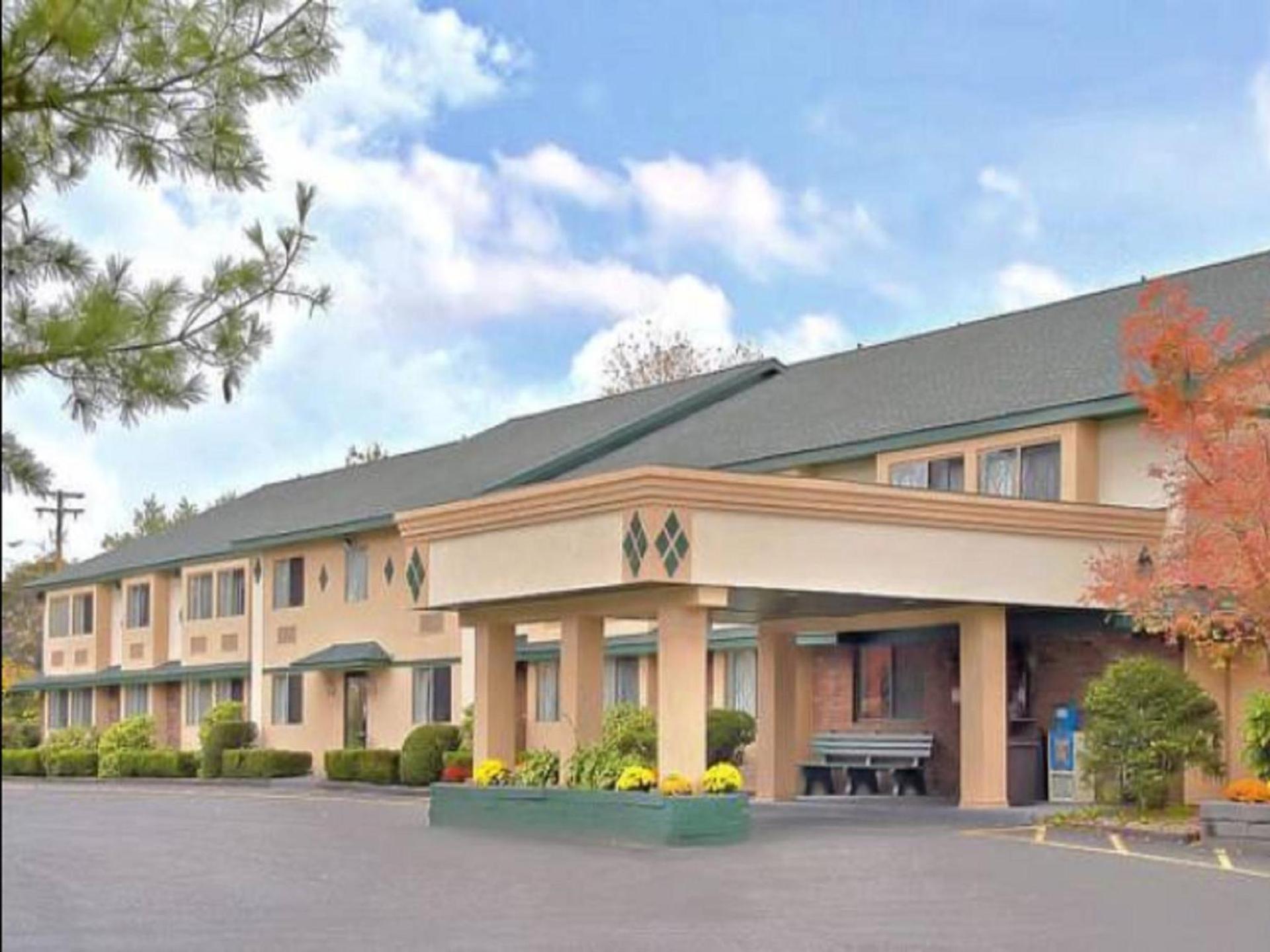 Americas Best Value Inn New Paltz photo 1