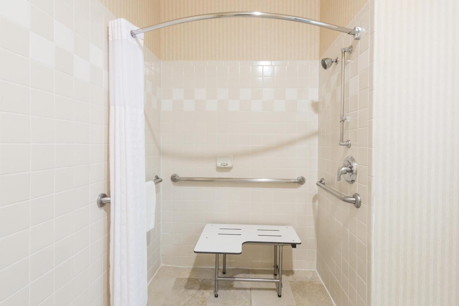 Quality Inn & Suites Sunport Airport Albuquerque photo 14
