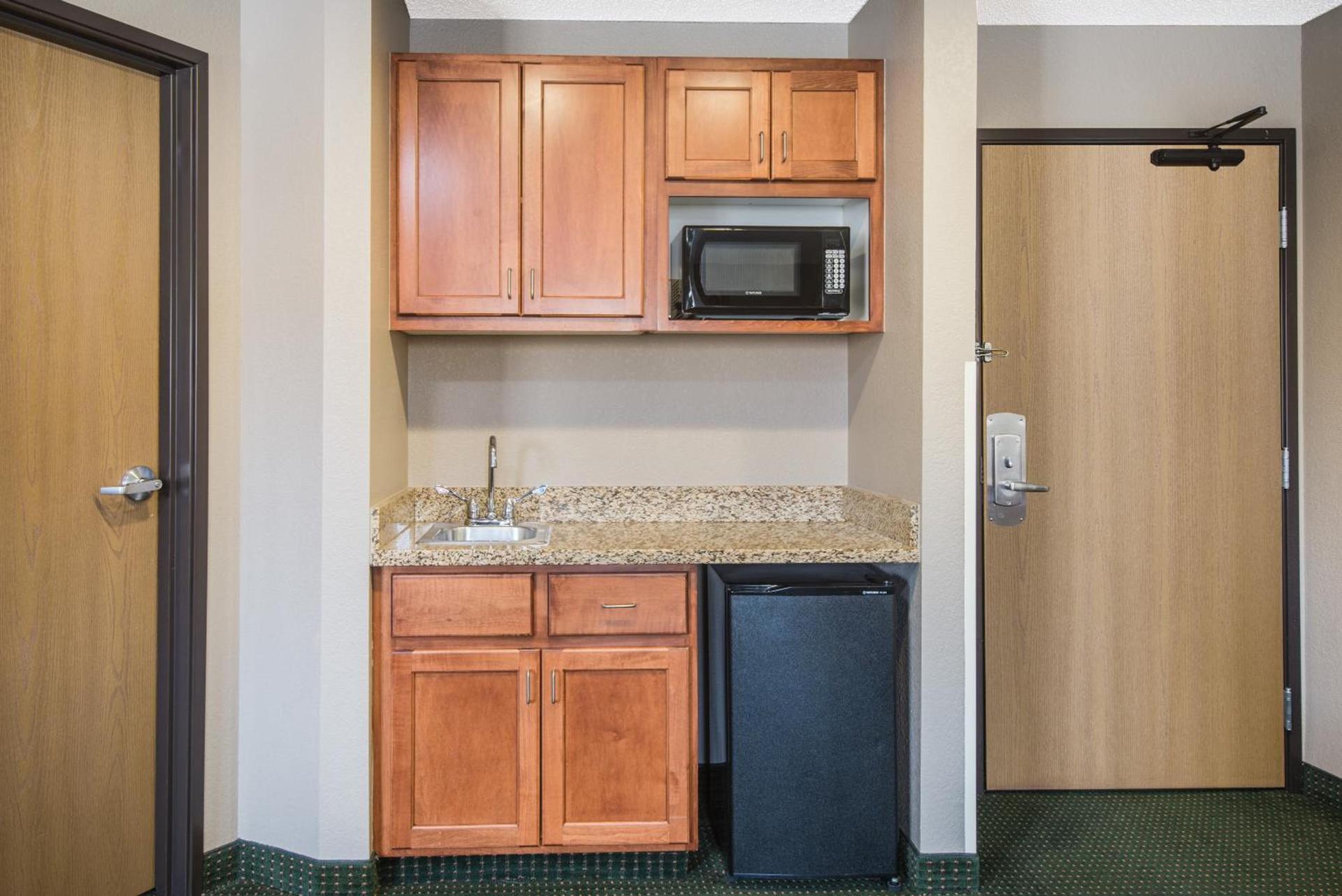 Super 8 by Wyndham Clearfield photo 70
