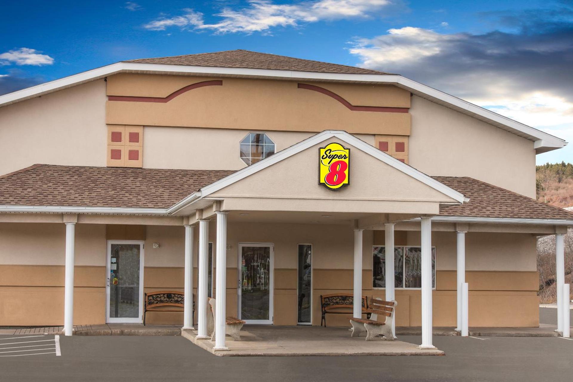Super 8 by Wyndham Clearfield photo 68