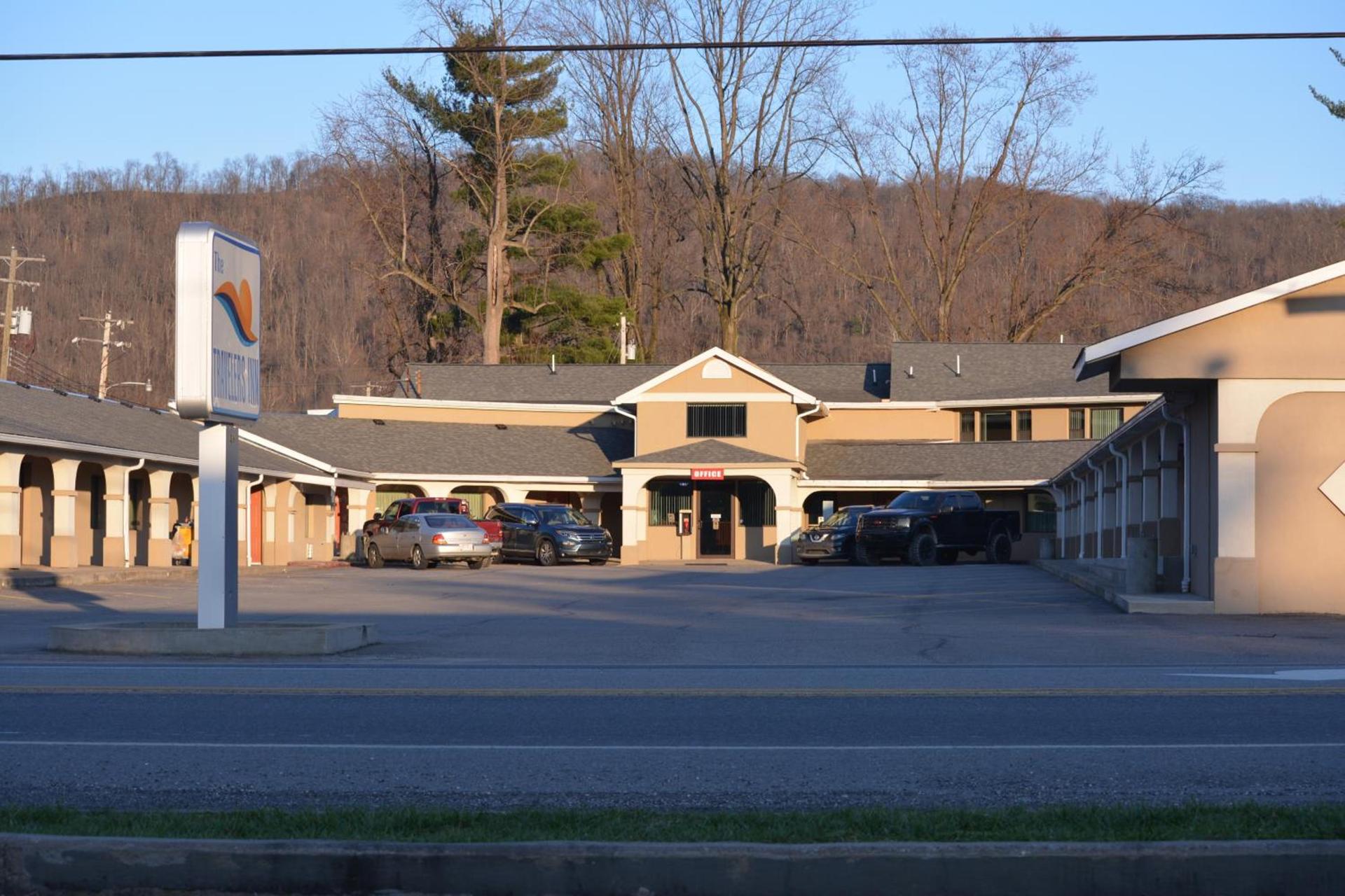Travelers Inn photo 6