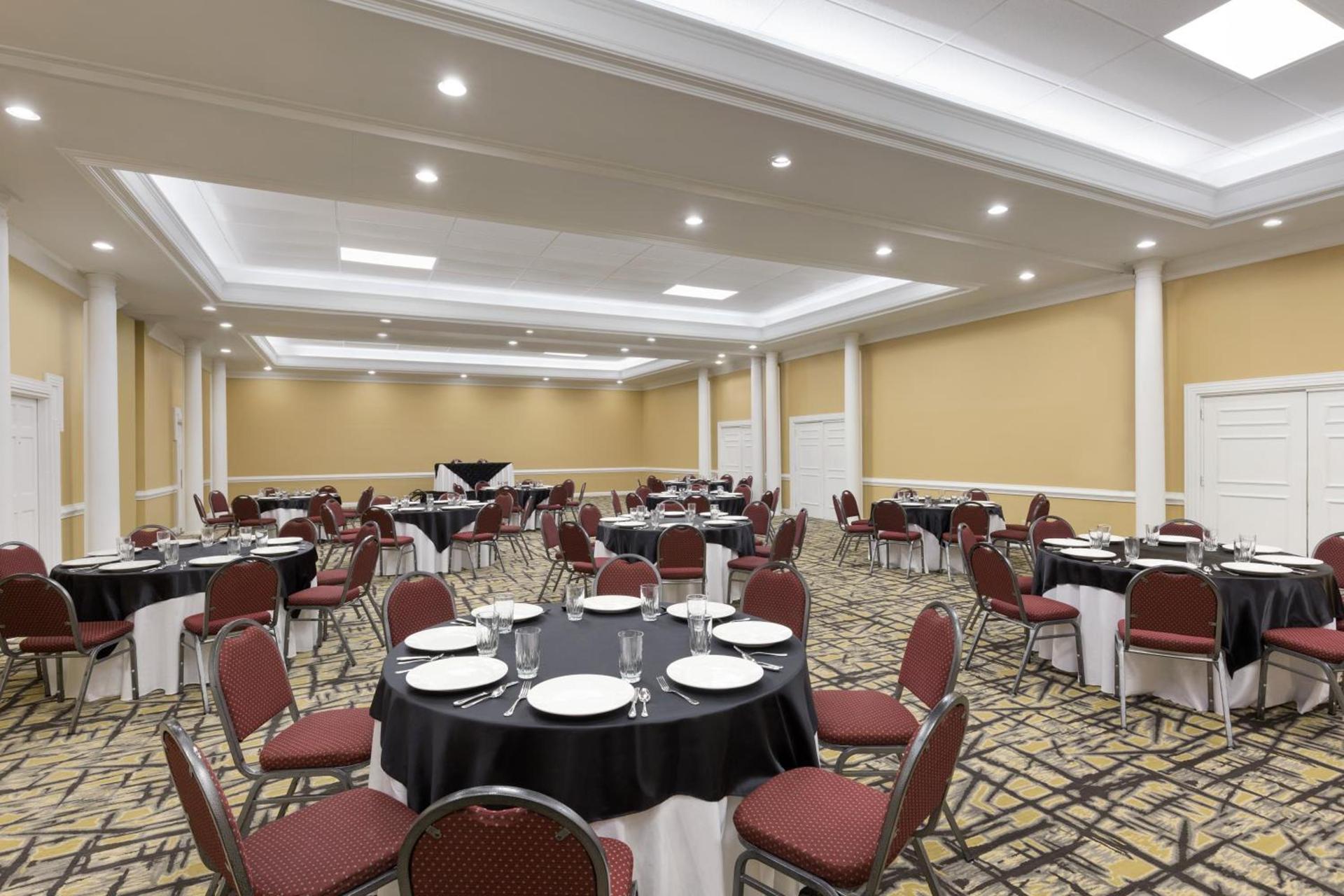 Clarion Inn Sheffield Muscle Shoals photo 48