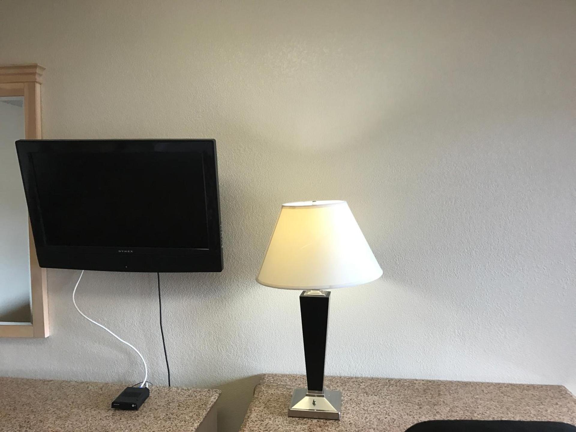 Crystal Inn and Suites photo 10