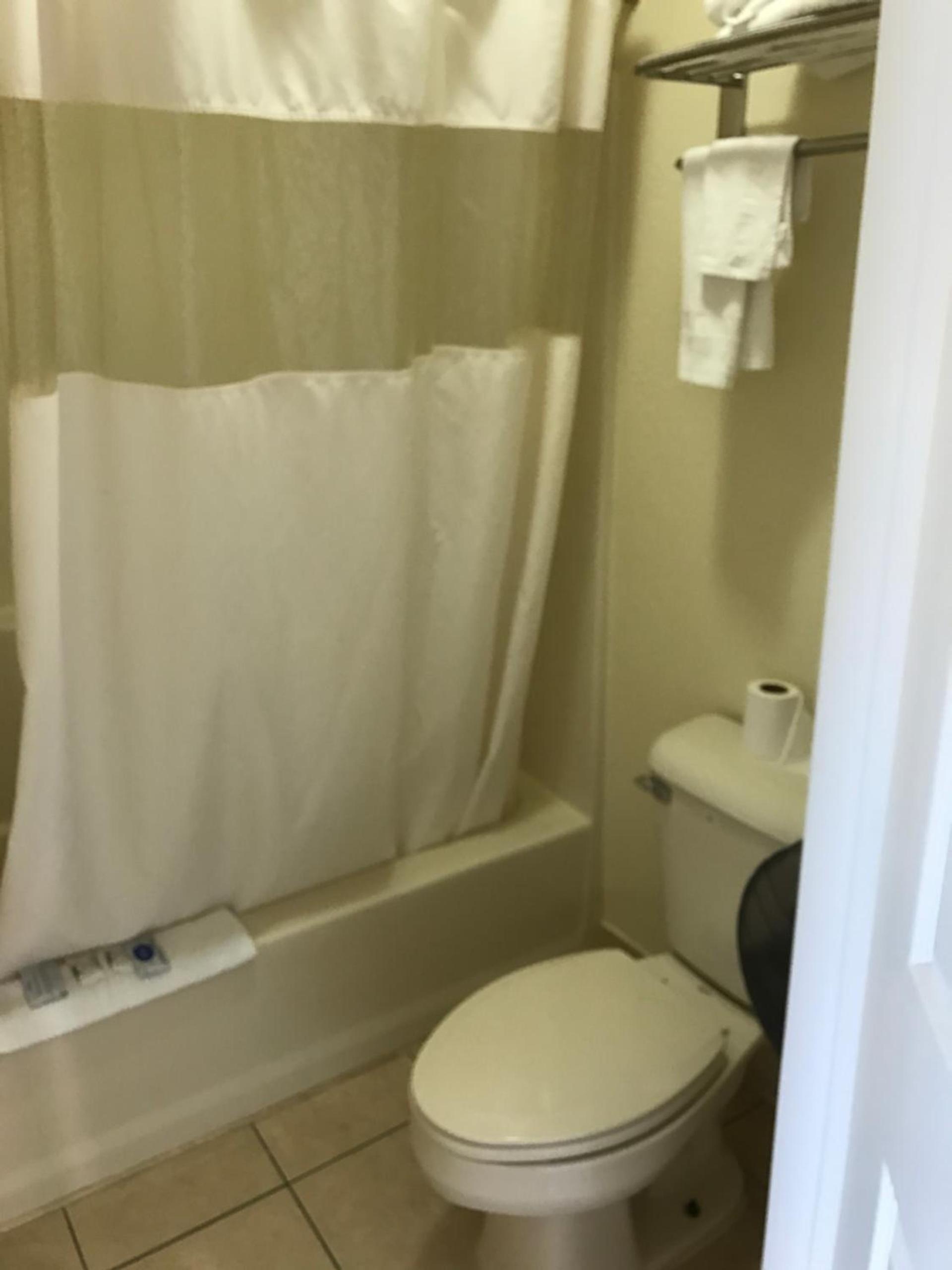 Crystal Inn and Suites photo 12
