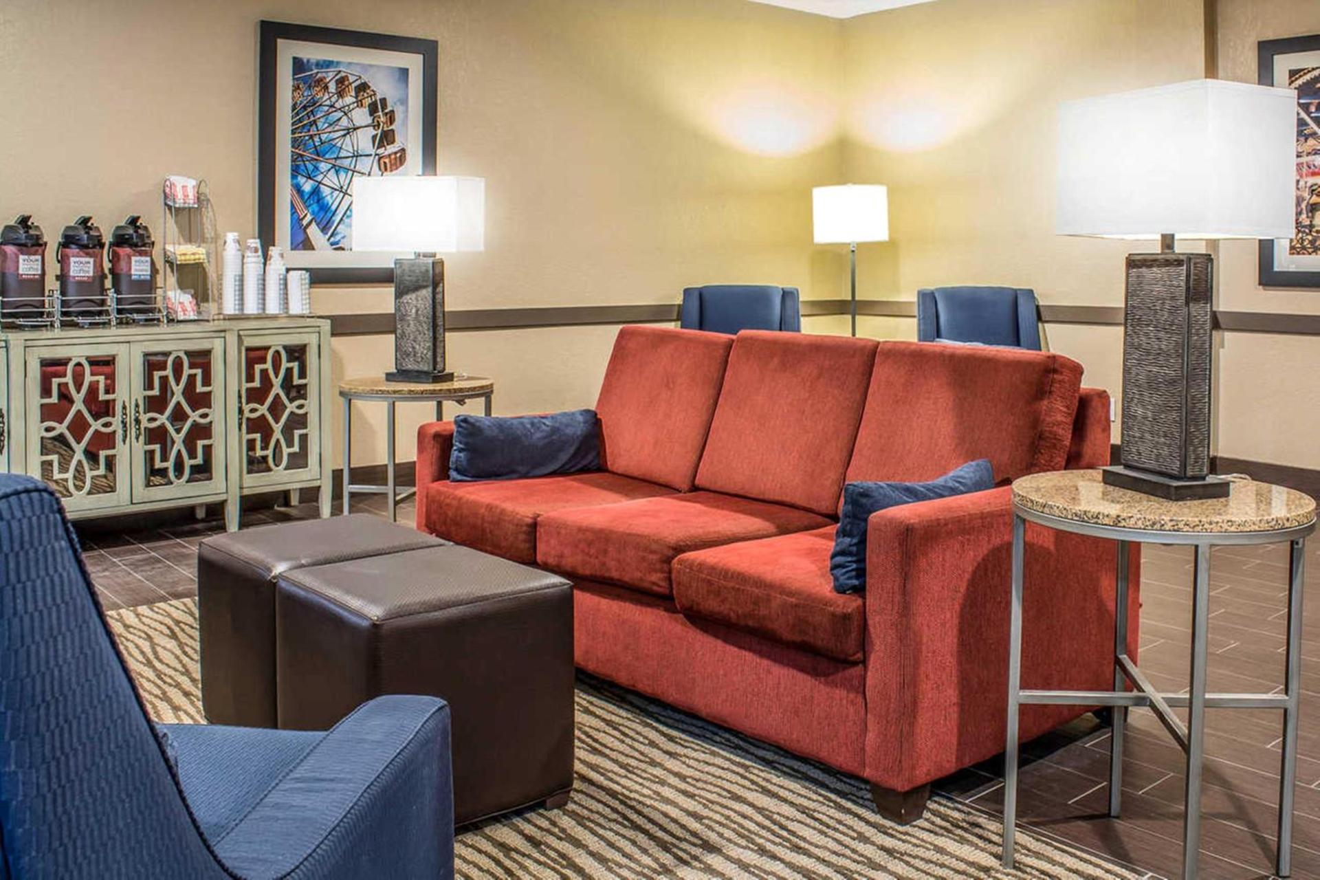 Super 8 by Wyndham Altoona photo 45