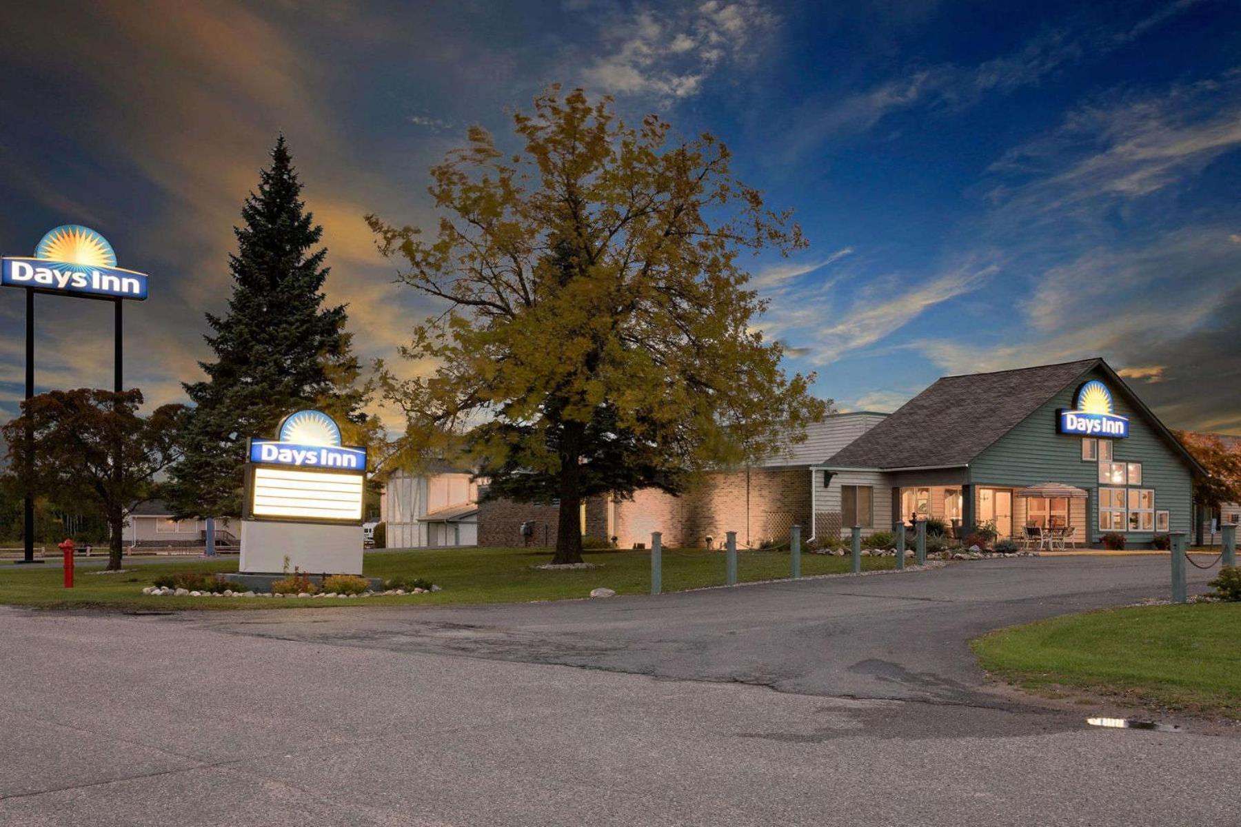 Days Inn by Wyndham International Falls photo 10