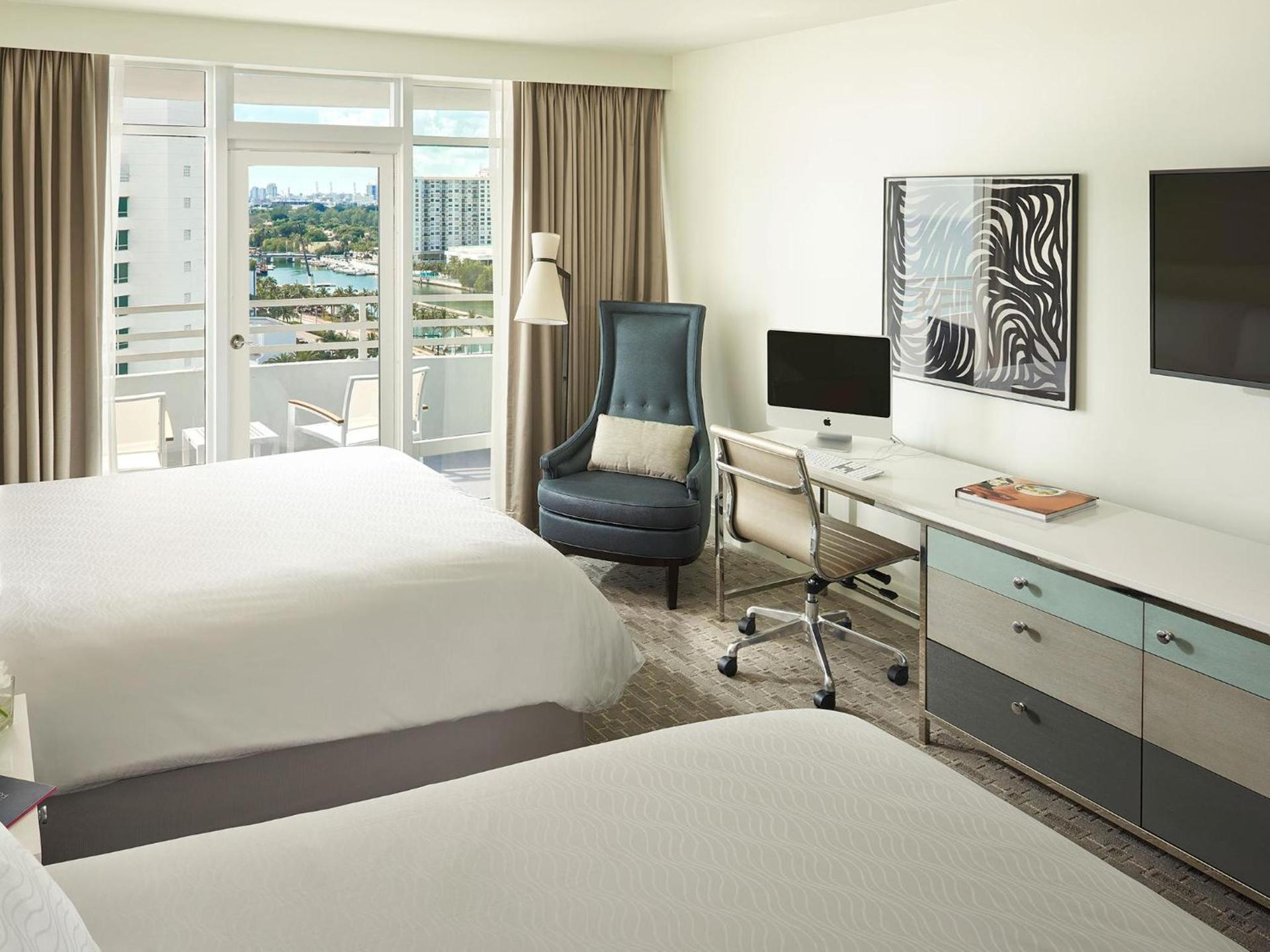 Fontainebleau Miami Beach photo 37