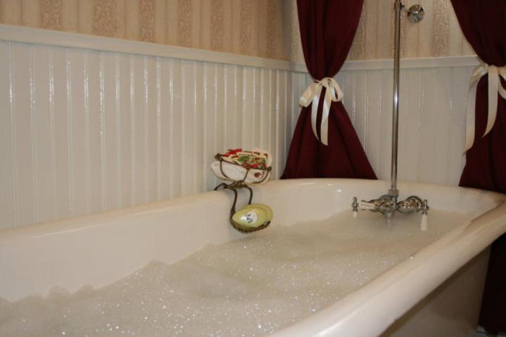 Julian Gold Rush Hotel photo 11
