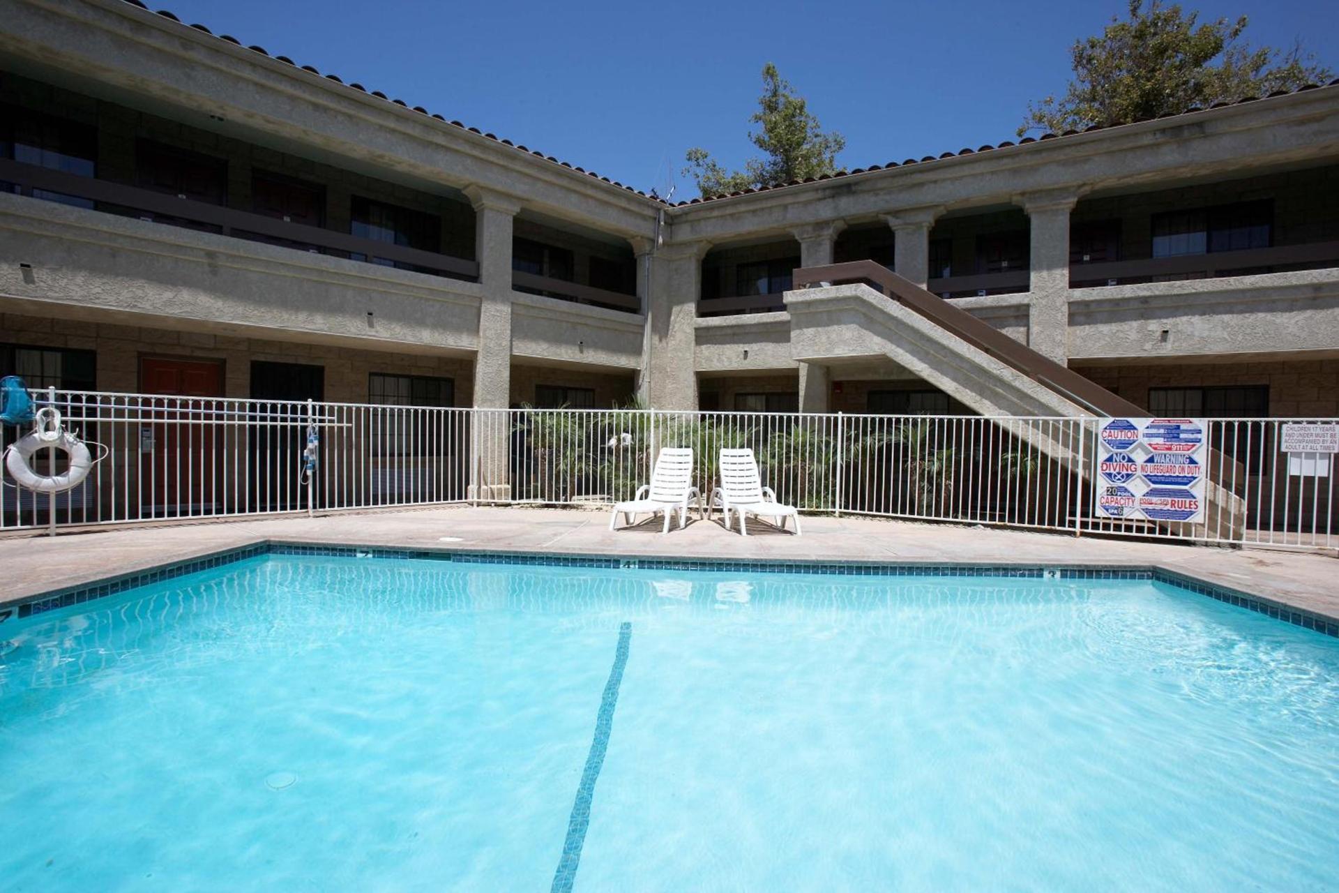 Premier Inns Thousand Oaks photo 3