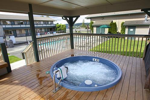 Poulsbo Inn & Suites photo 6