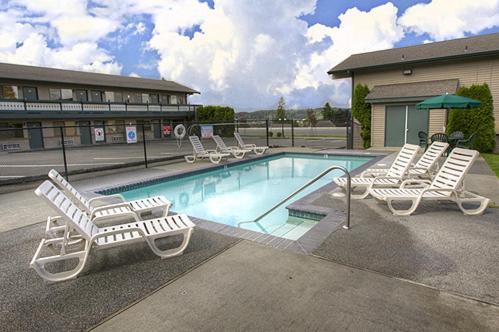 Poulsbo Inn & Suites photo 4