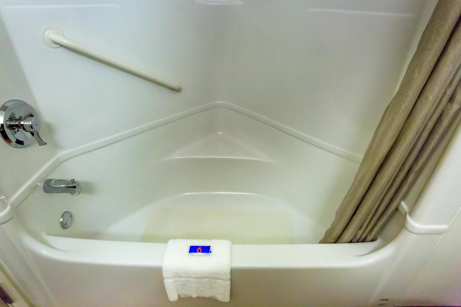 Motel 6-Pottstown, PA photo 68