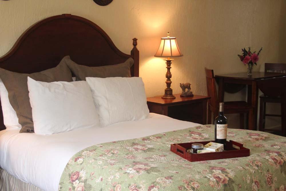 Hillwinds Inn - Blowing Rock photo 6