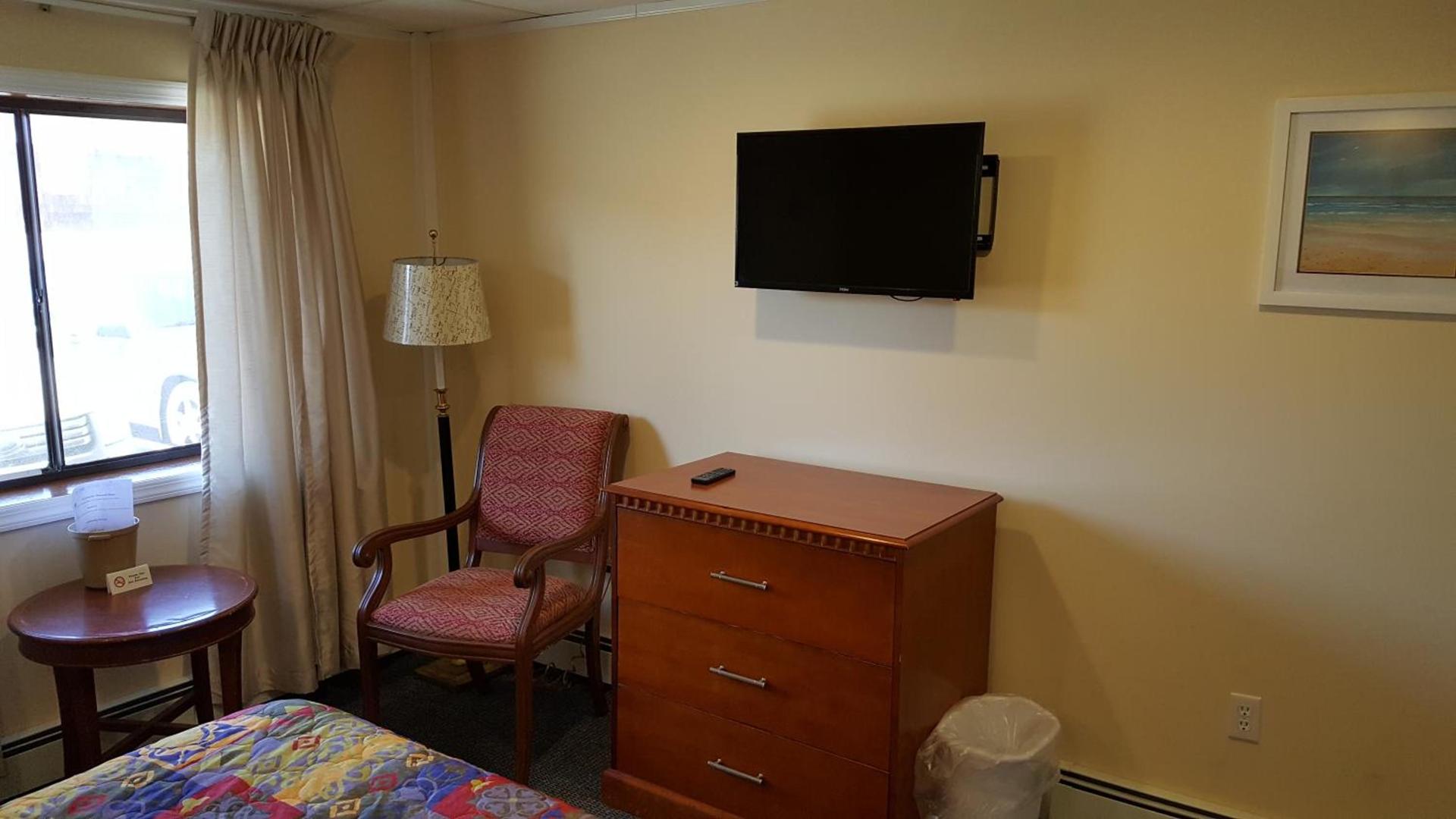 Atlantic Motel photo 24