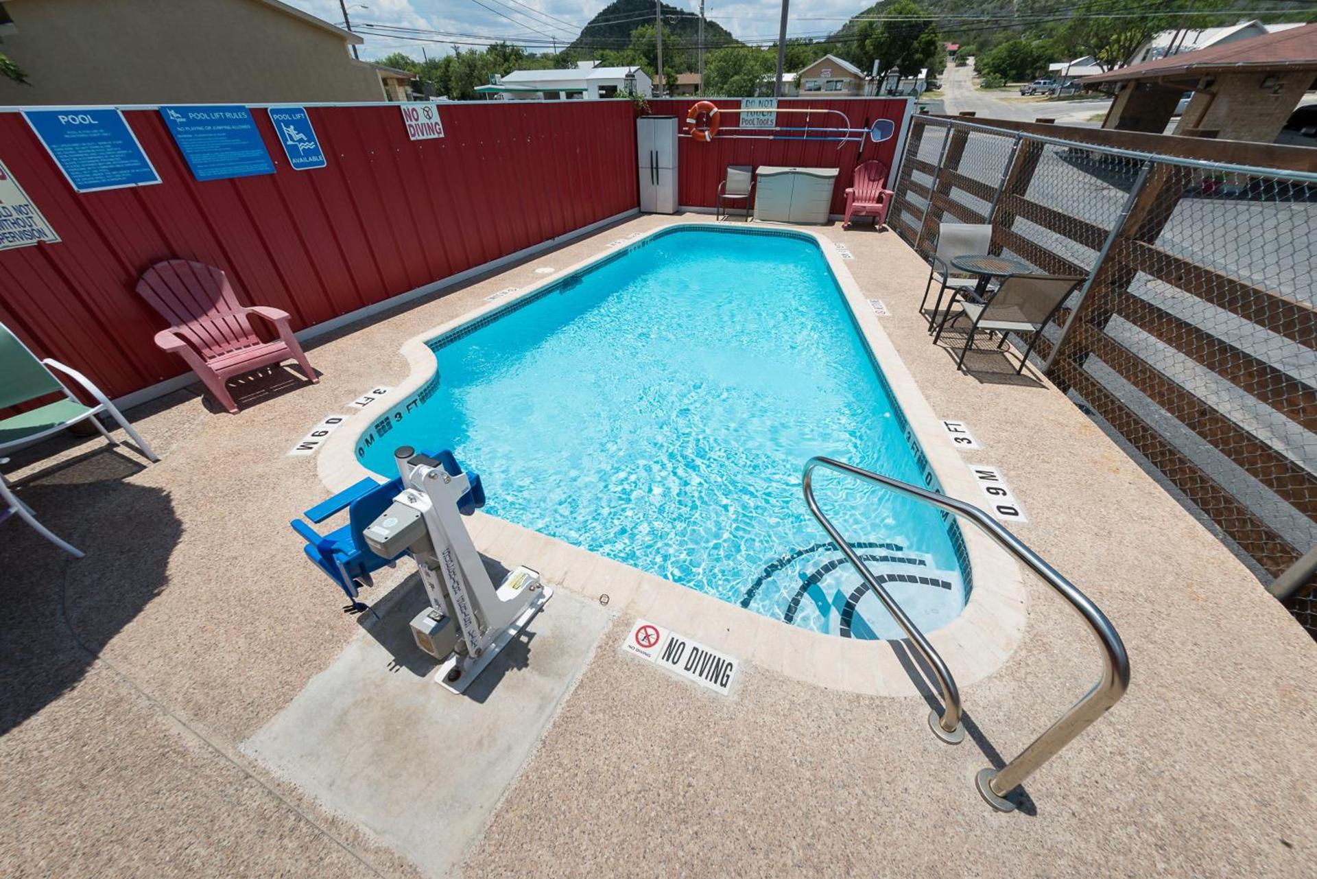 Americas Best Value Inn - Legend's Inn photo 52