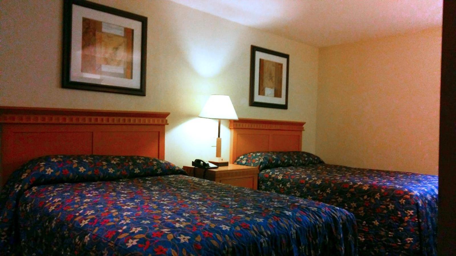 Super 8 by Wyndham Monticello NY photo 22