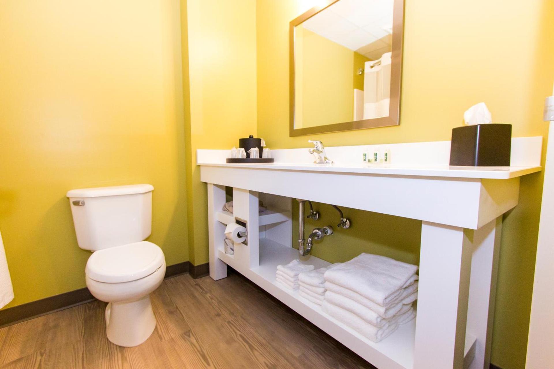 Cedar Point's Express Hotel photo 19