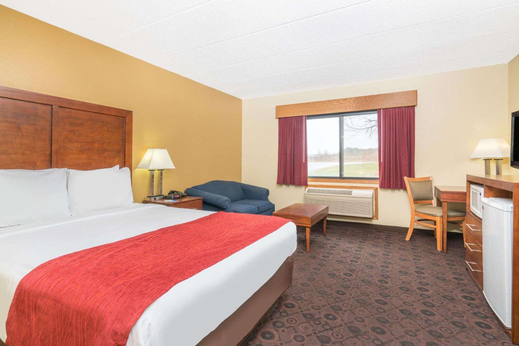 Baymont by Wyndham Kasson Rochester Area photo 17