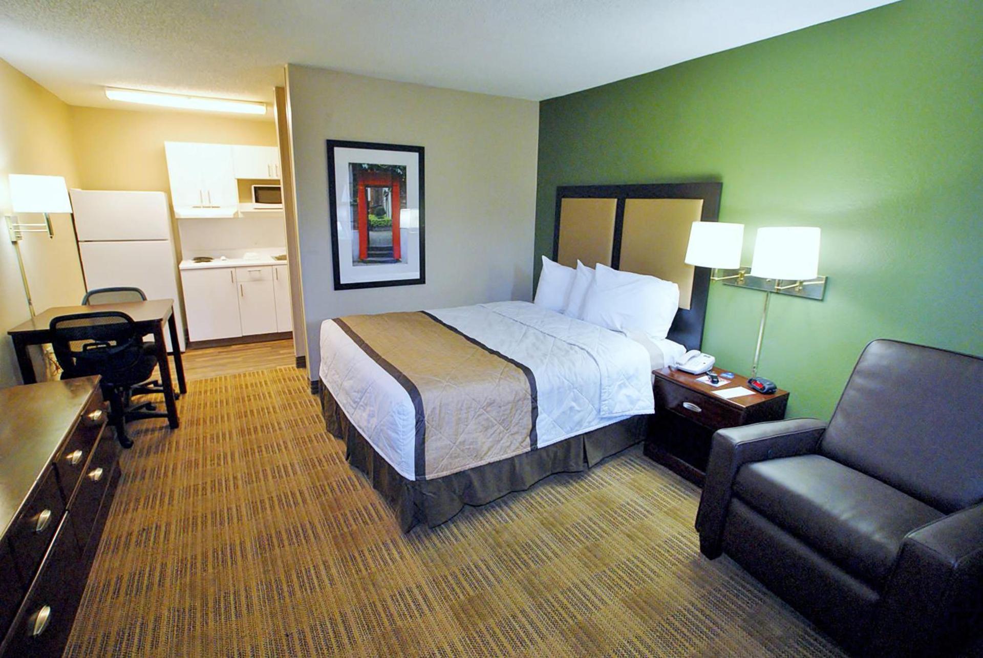 Extended Stay America Select Suites - Nashville - Airport photo 16