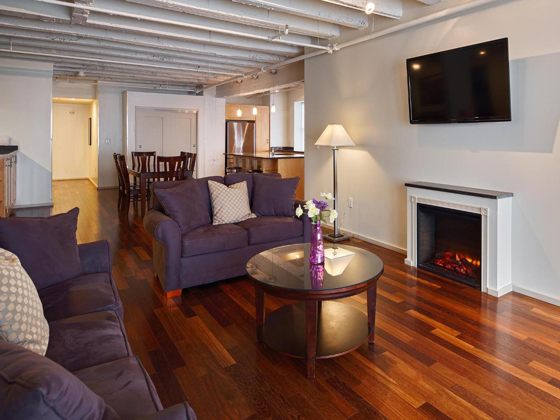 Grand Eastonian Hotel & Suites photo 31