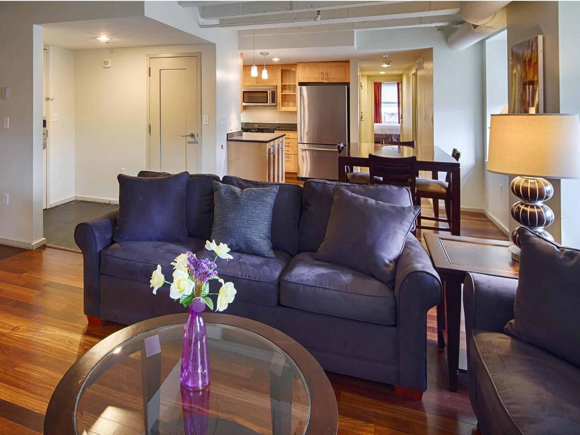 Grand Eastonian Hotel & Suites photo 30