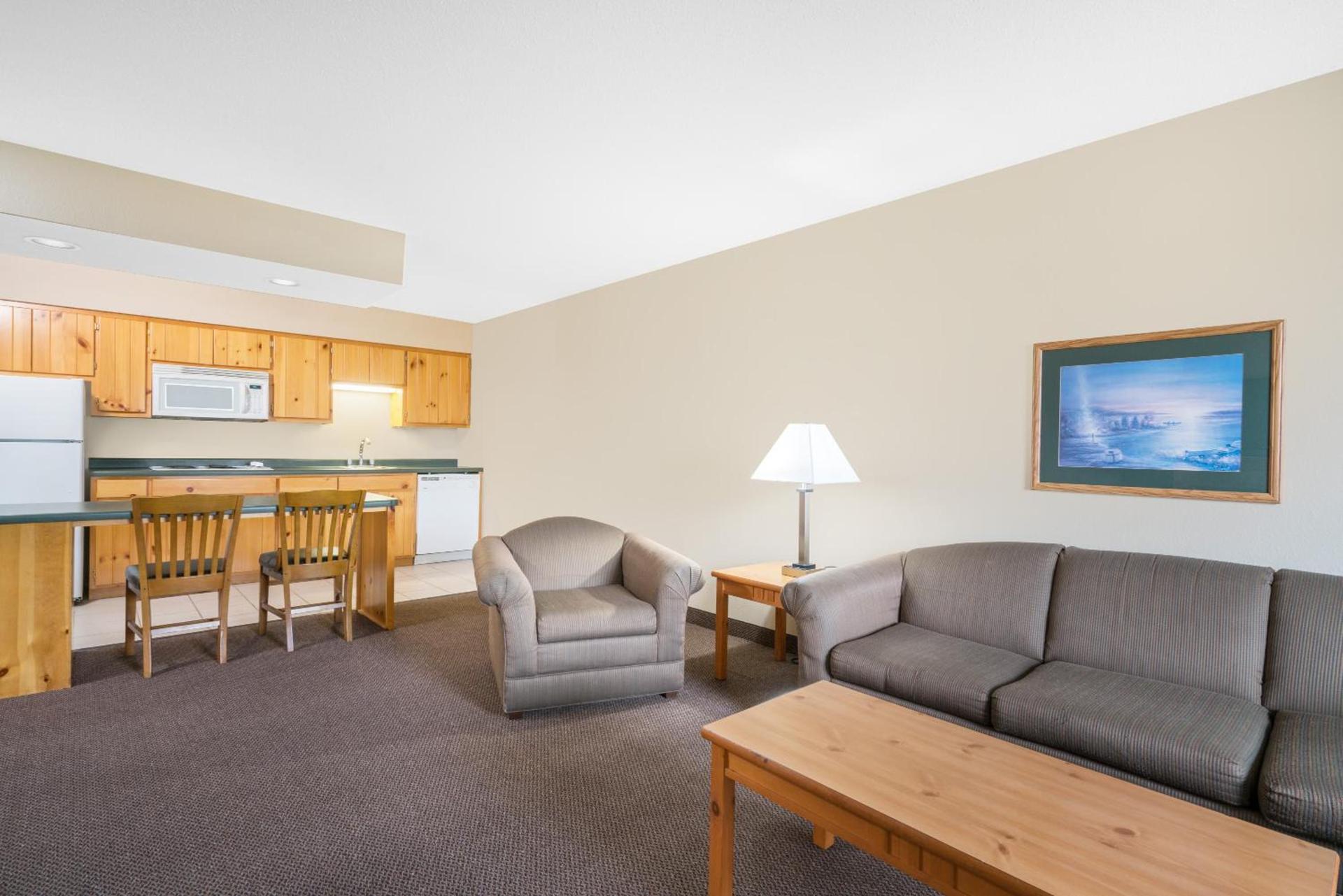 Baymont by Wyndham Baxter/Brainerd Area photo 36