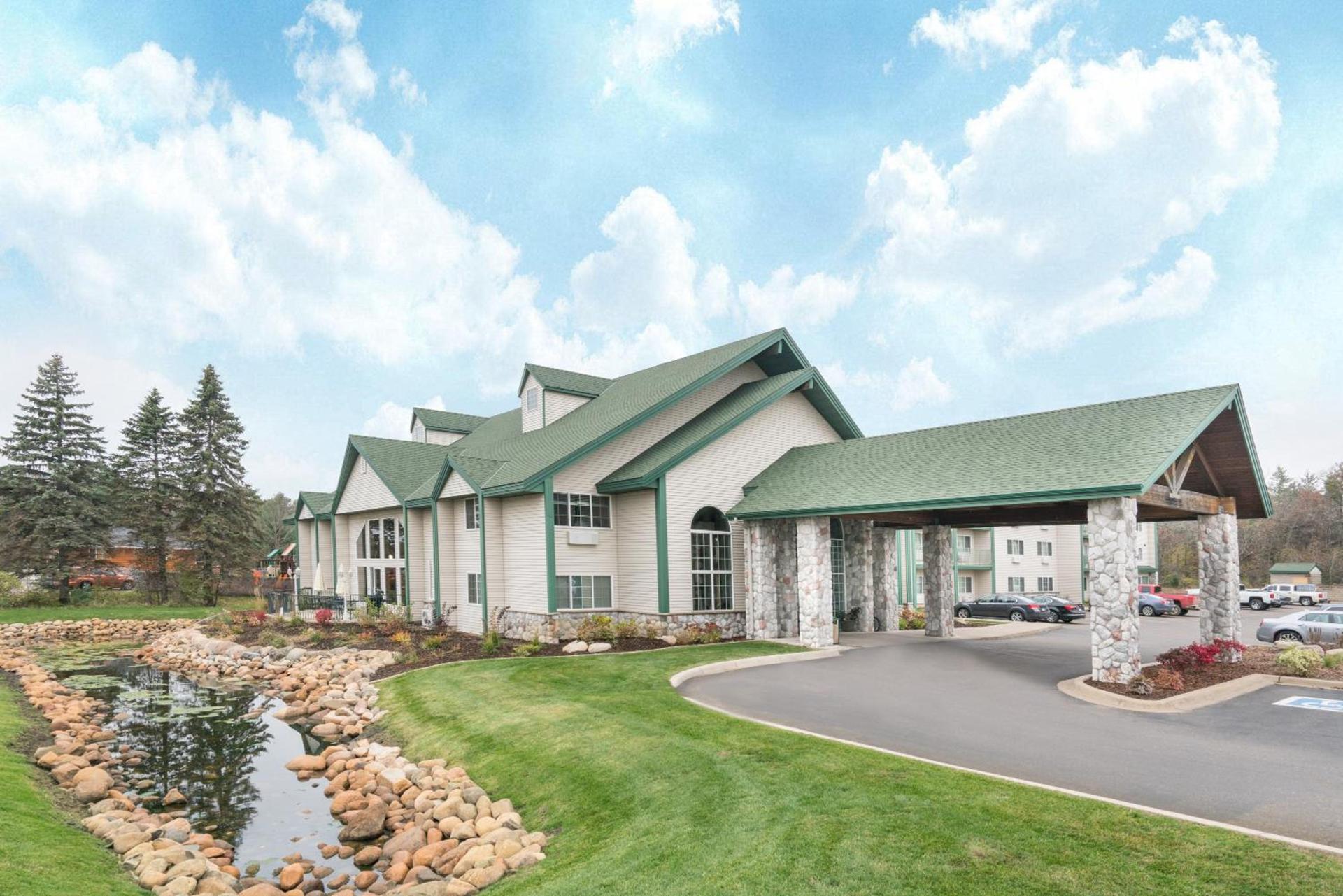 Baymont by Wyndham Baxter/Brainerd Area photo 24