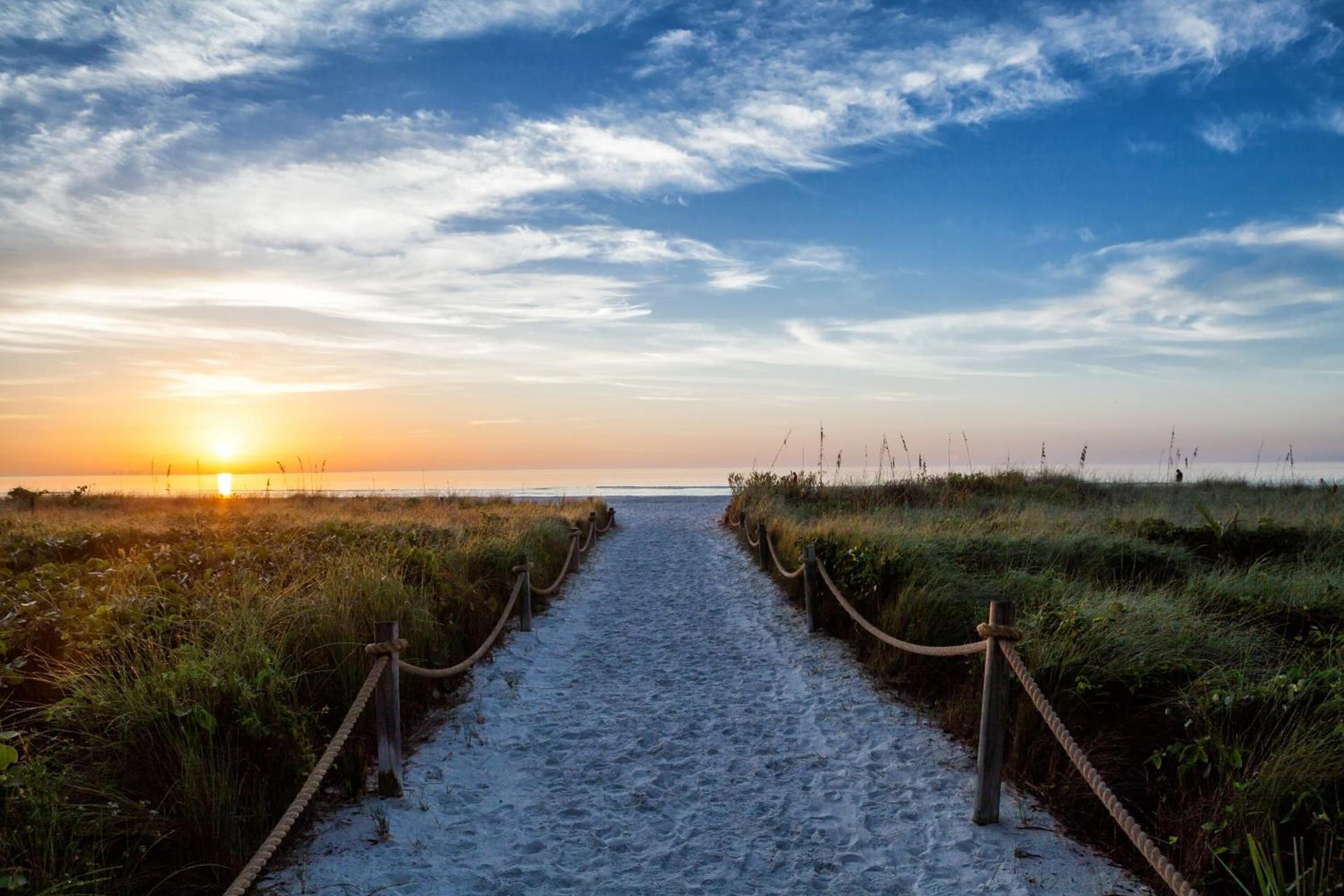 Sanibel Island Beach Resort photo 2