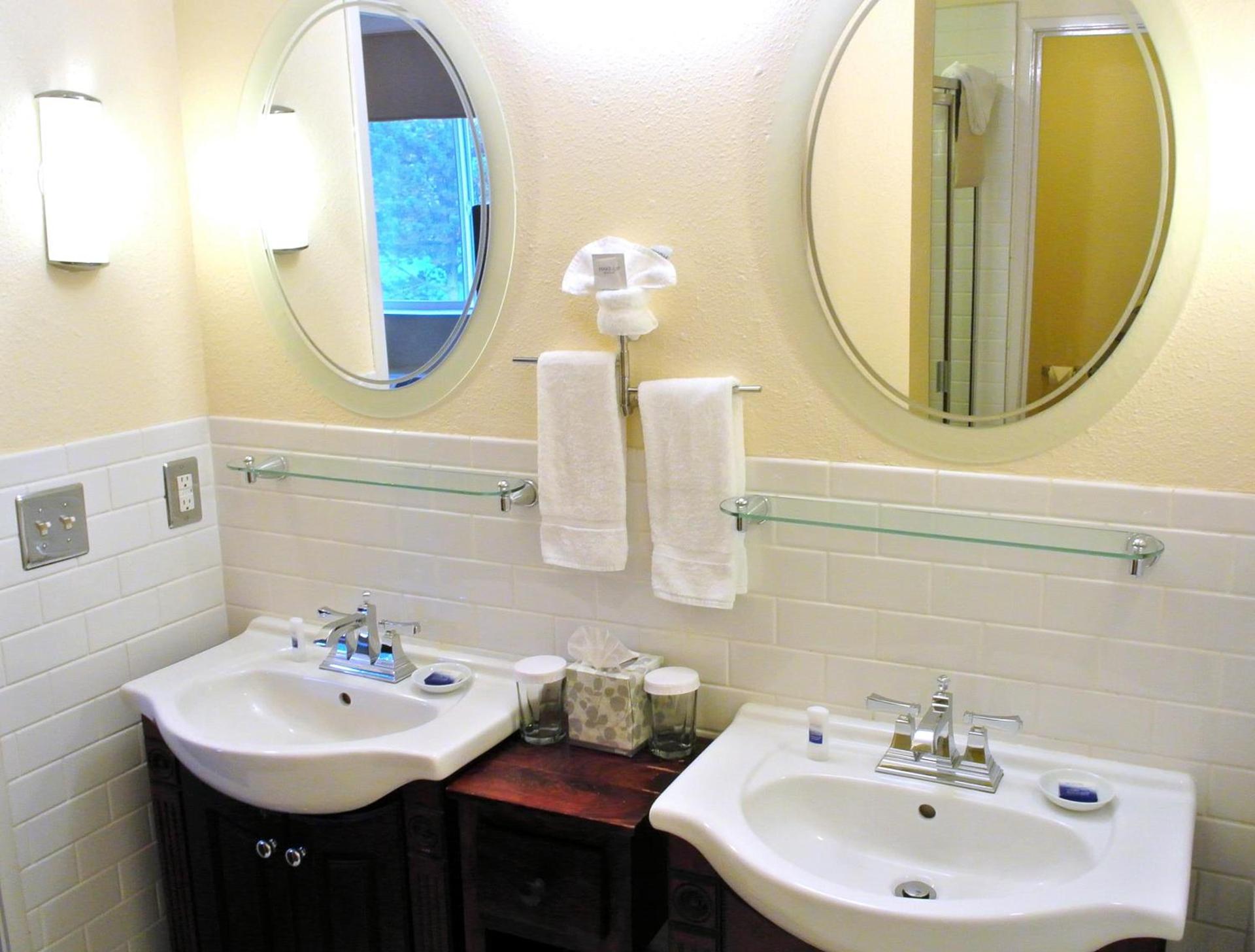 Best Western Plus Plaza by the Green photo 58
