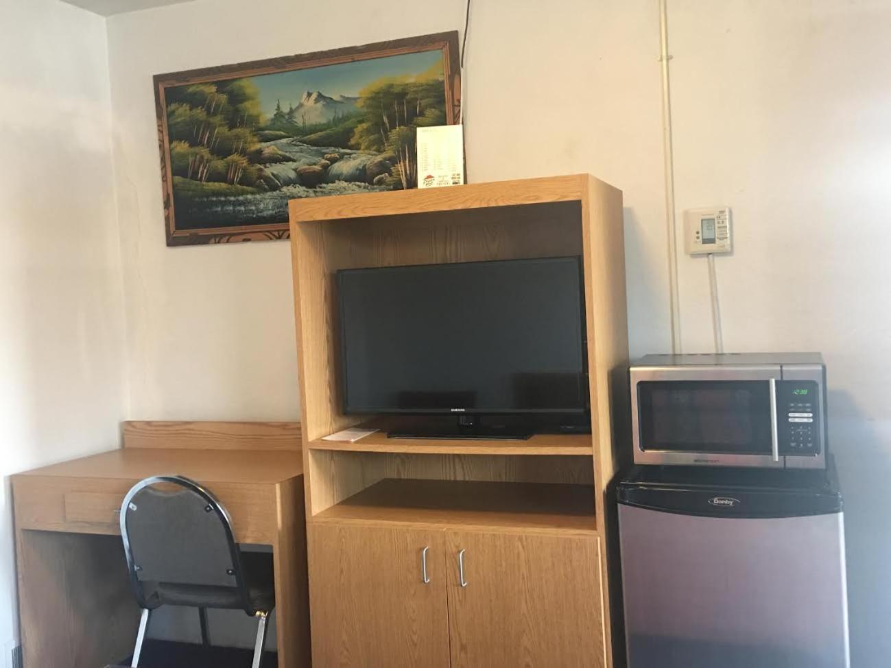 San Joaquin Motel photo 8