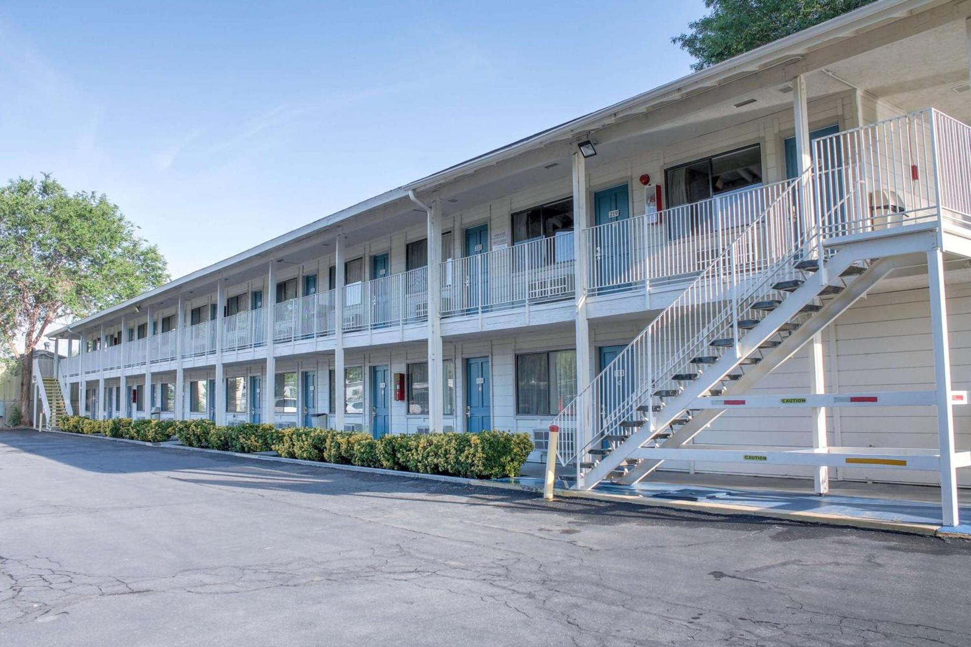 Motel 6-Bishop, CA photo 3