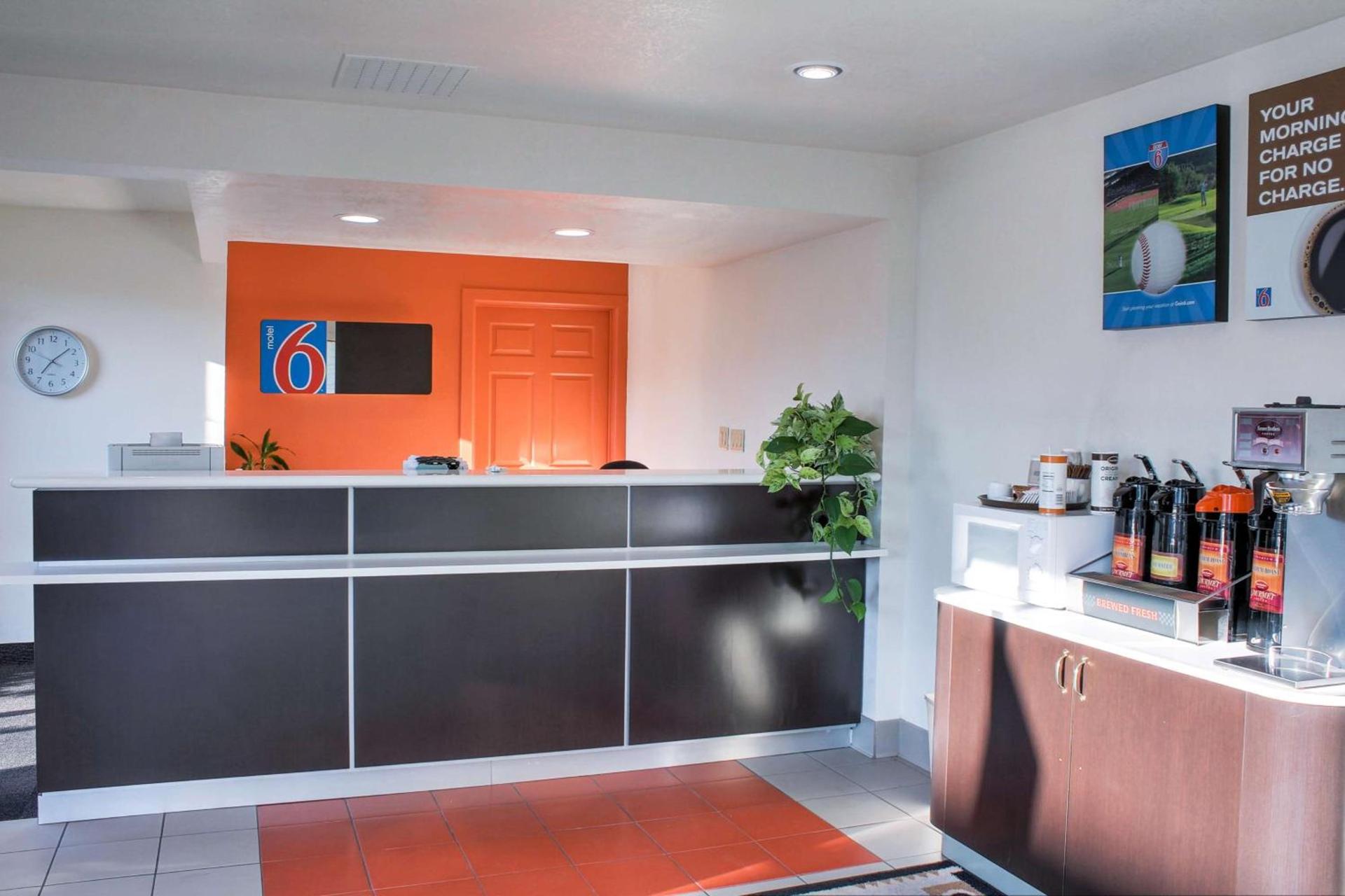 Motel 6-Bishop, CA photo 29