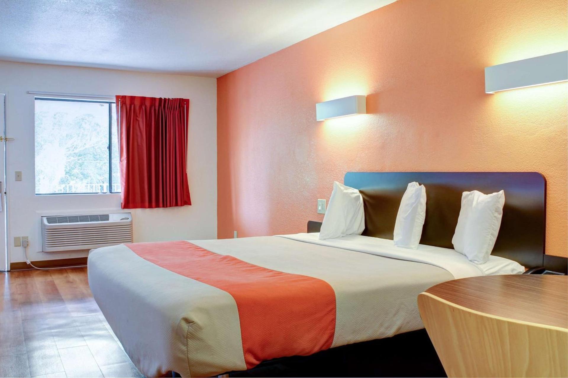 Motel 6-Bishop, CA photo 15