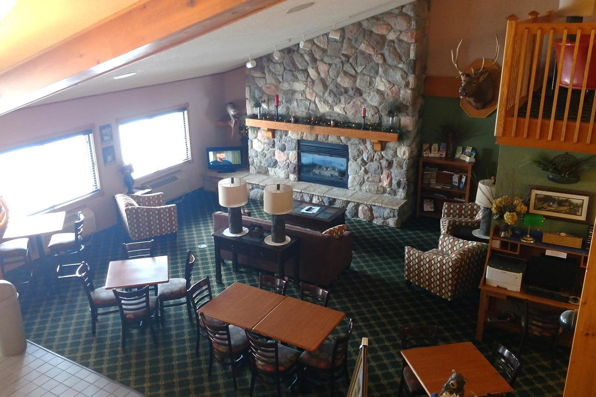 AmericInn by Wyndham Iron River photo 31