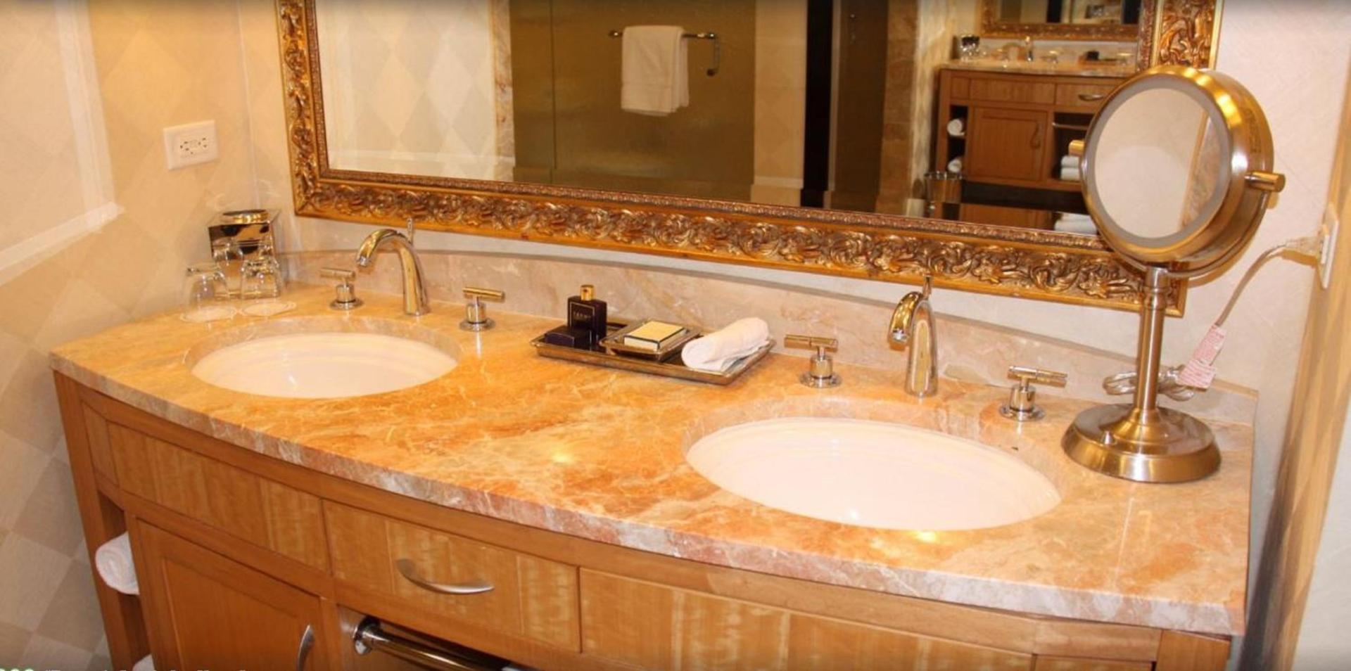 Trump International Hotel Las Vegas photo 2