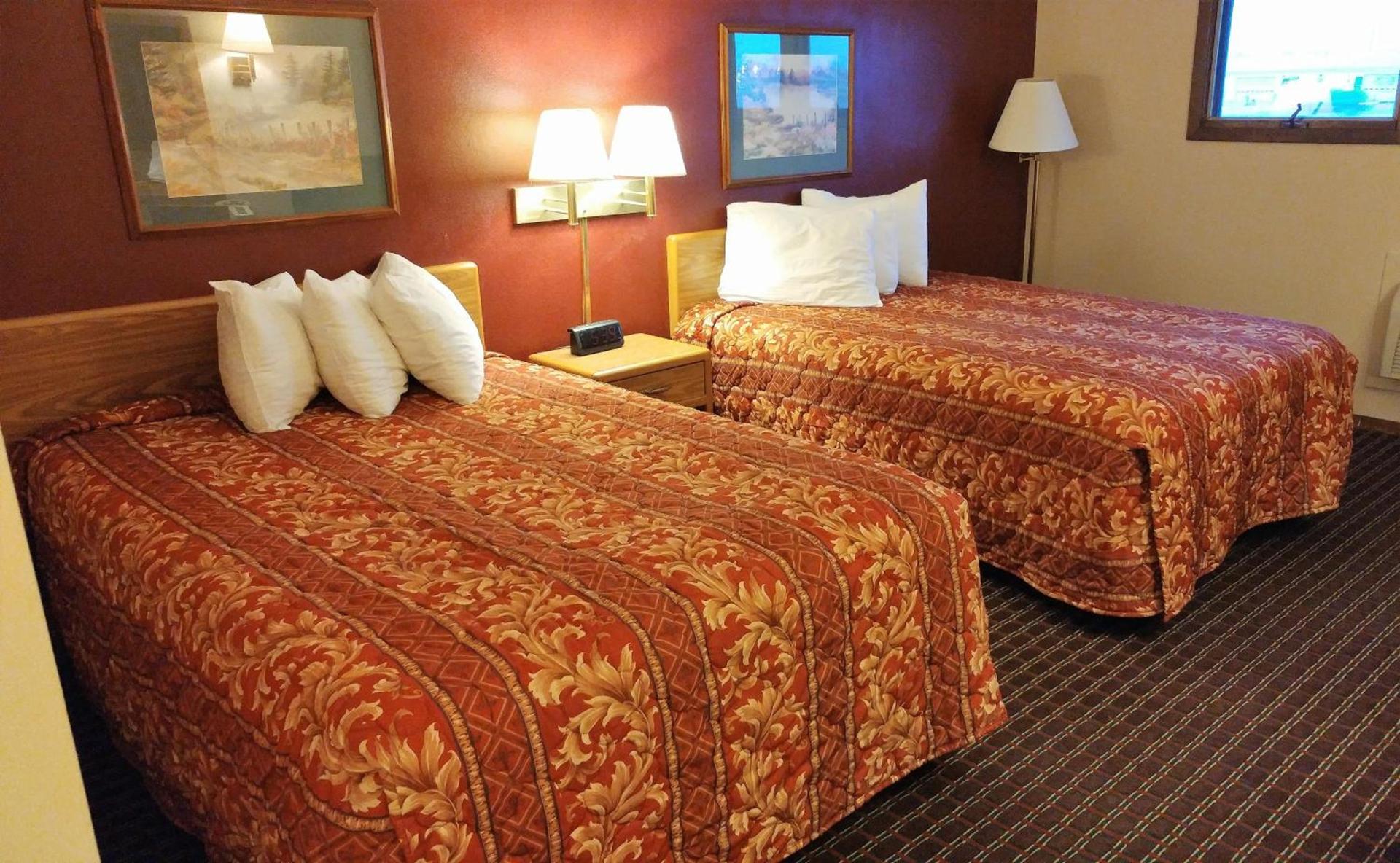 Red Carpet Inn - Windom photo 3