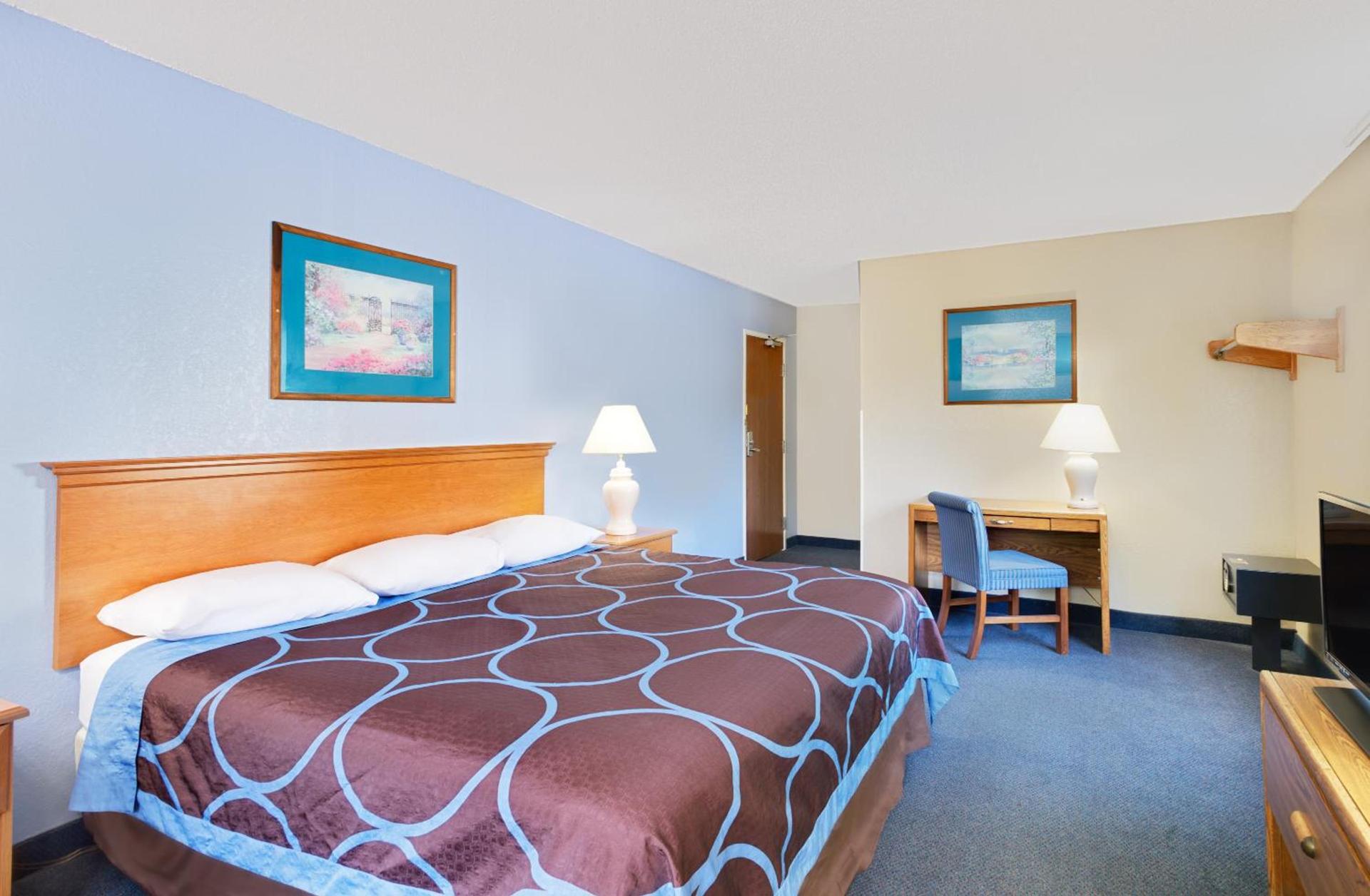 Super 8 by Wyndham Newburgh/West Point Stewart Intl Airport photo 24
