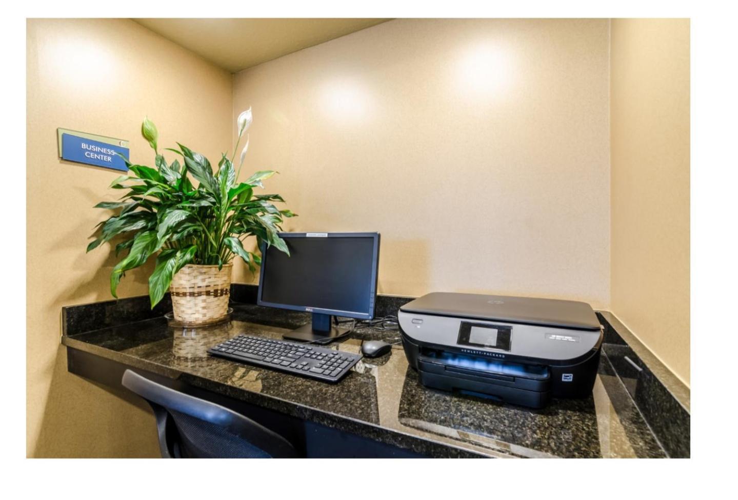 Cobblestone Inn & Suites Cambridge photo 20