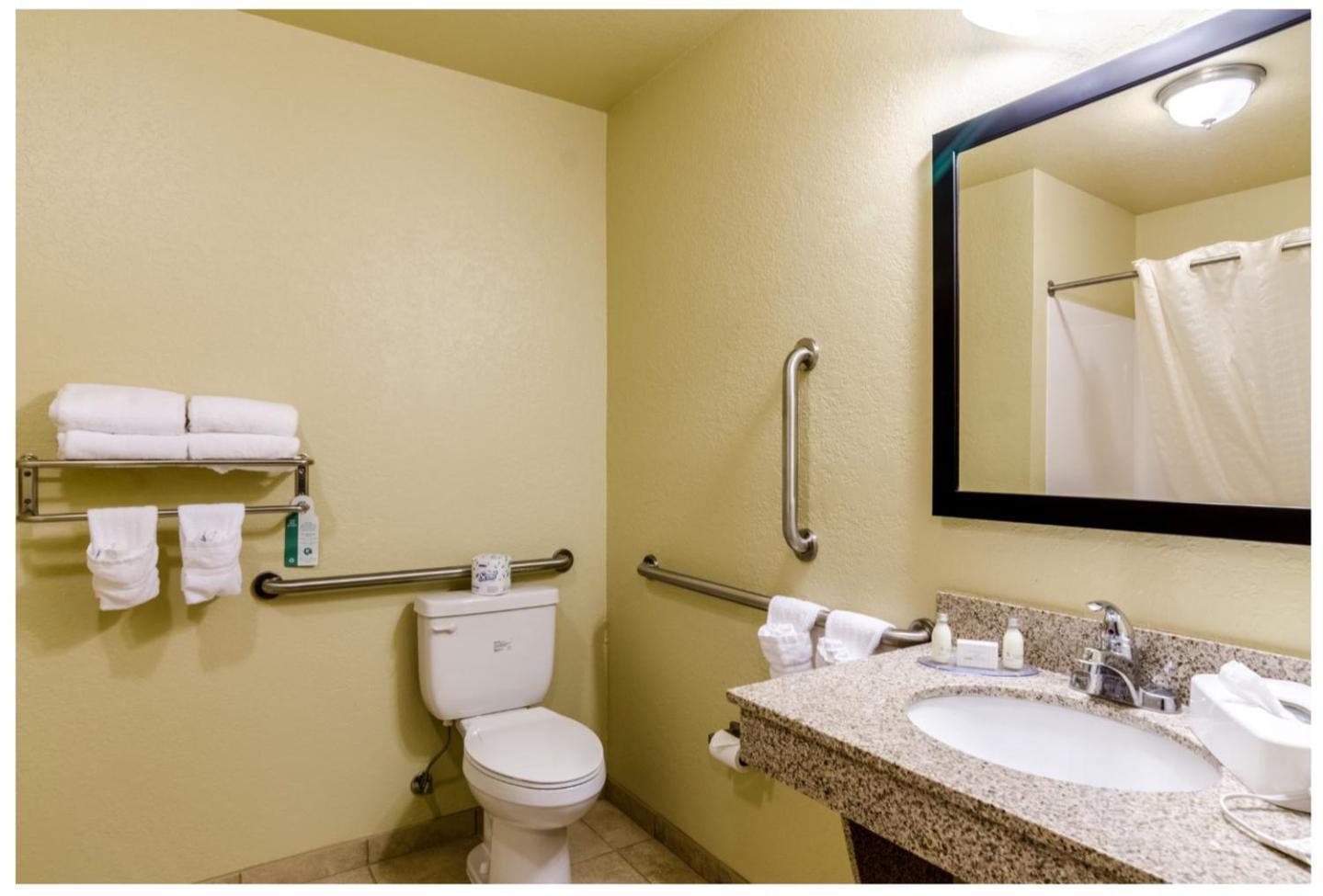 Cobblestone Inn & Suites Cambridge photo 19