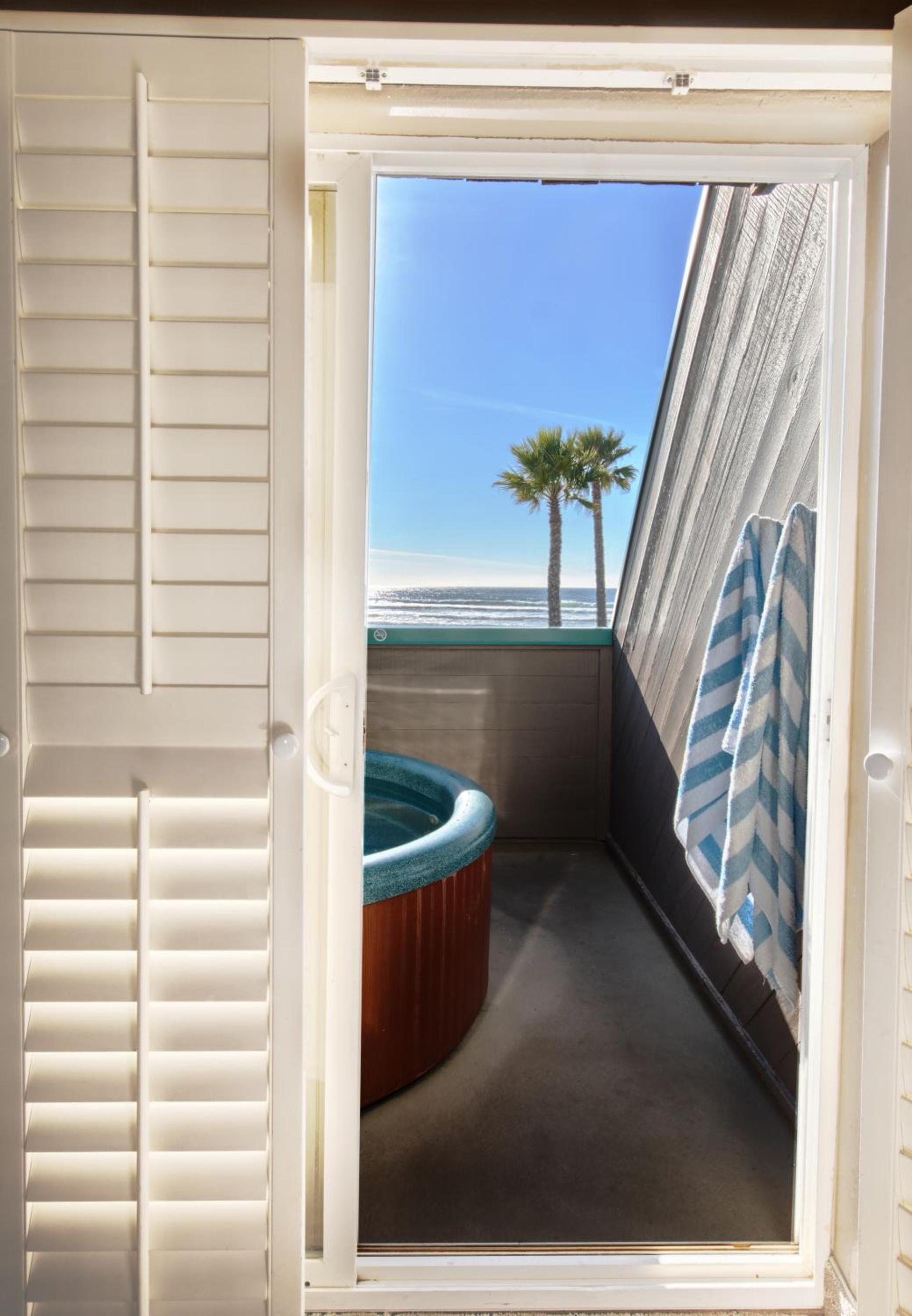 SeaVenture Beach Hotel photo 5