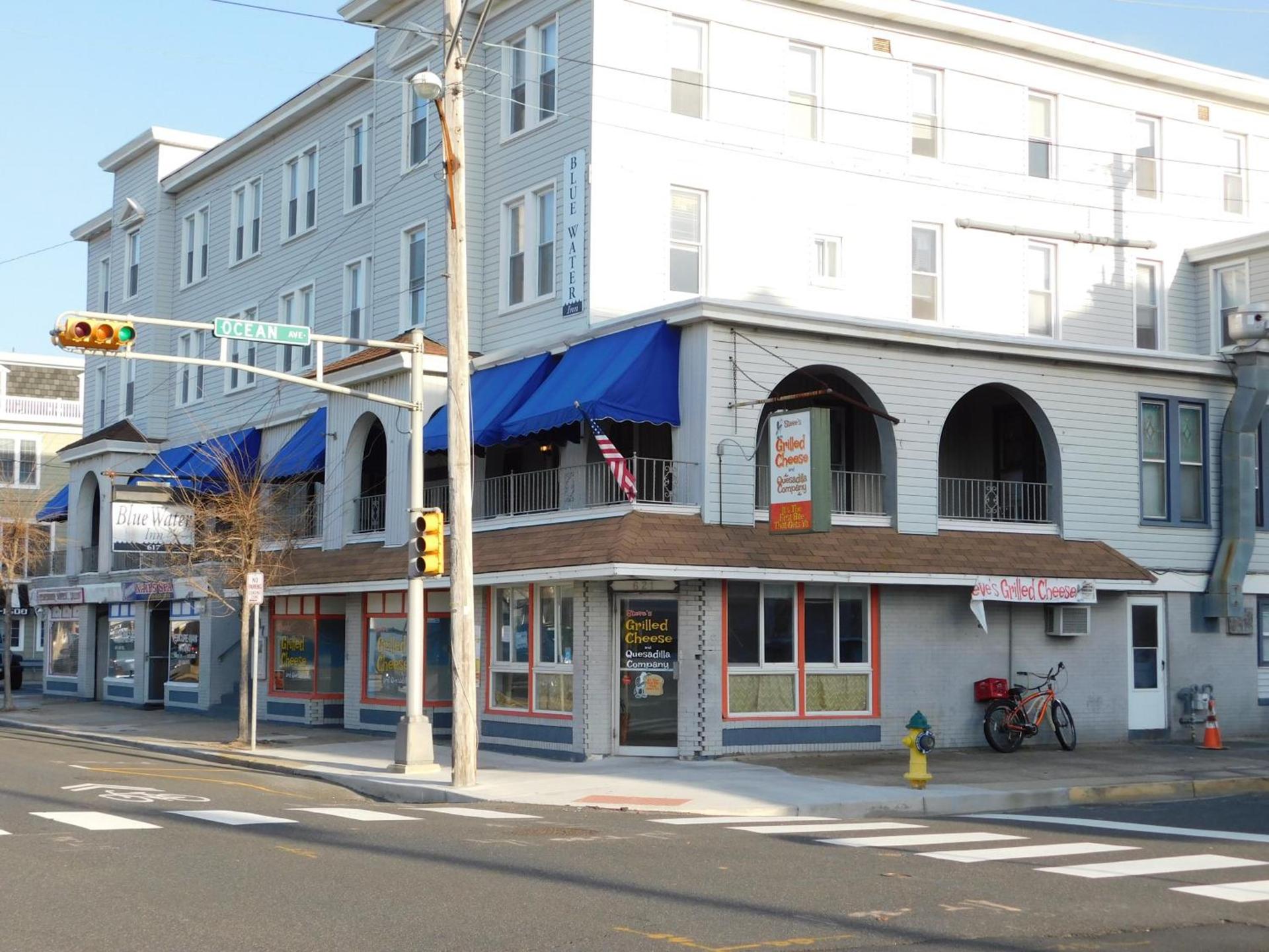 Blue Water Inn photo 11