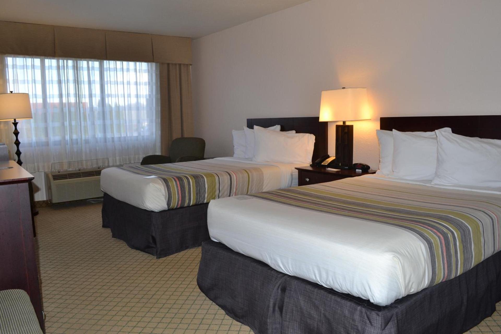 Country Inn & Suites by Radisson, Abingdon, VA photo 31